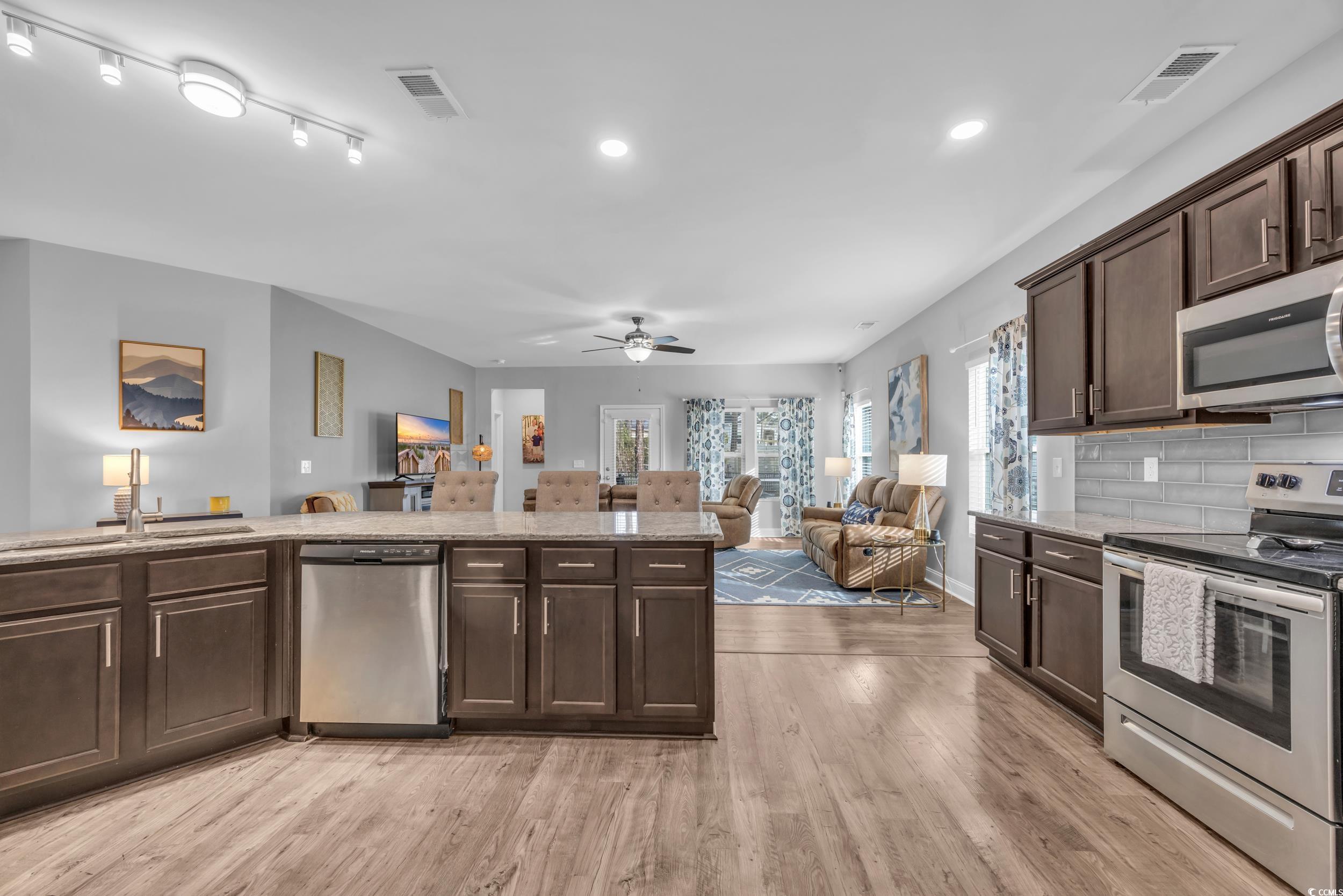 3019 Honey Clover Ct. Property Photo 6
