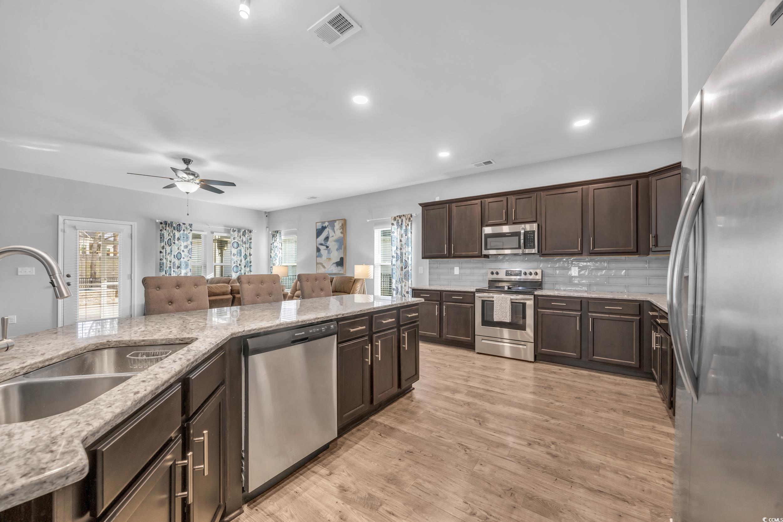 3019 Honey Clover Ct. Property Photo 7