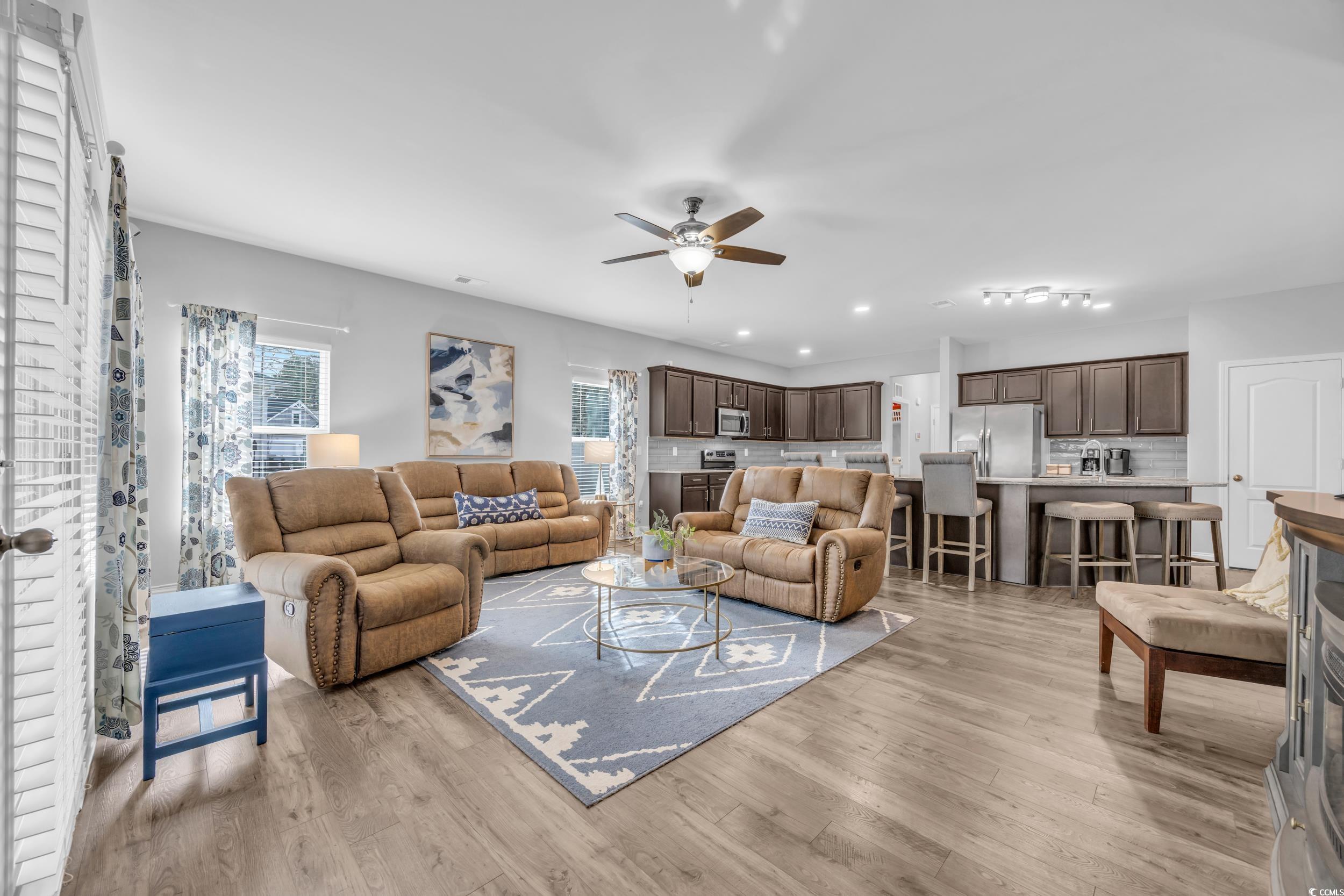 3019 Honey Clover Ct. Property Photo 8