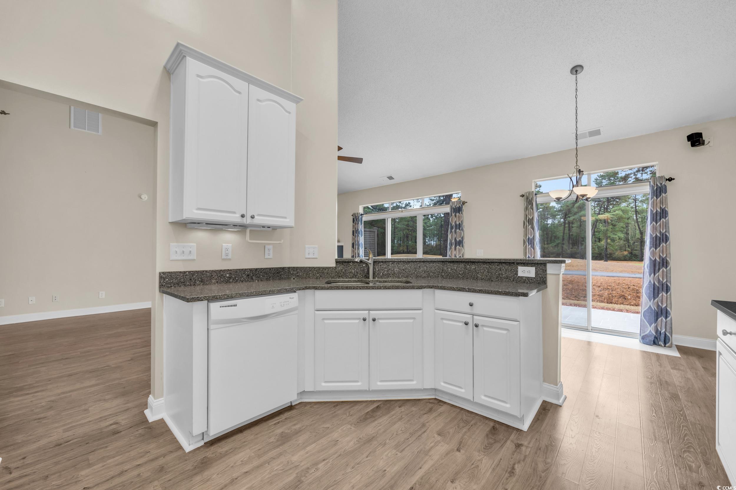 158 Regency Dr. Property Photo 8