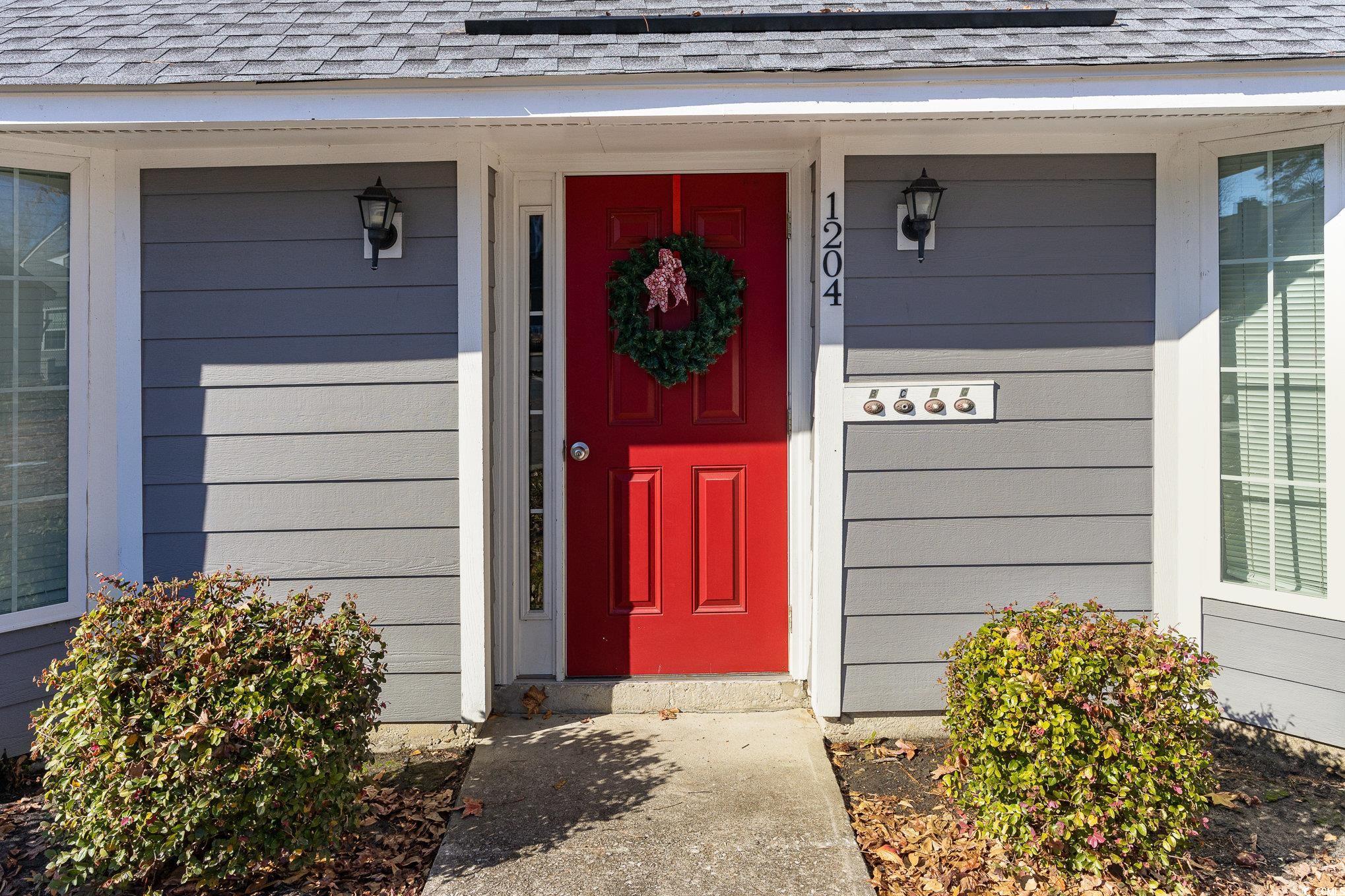 1204 Erin Way Property Photo 2