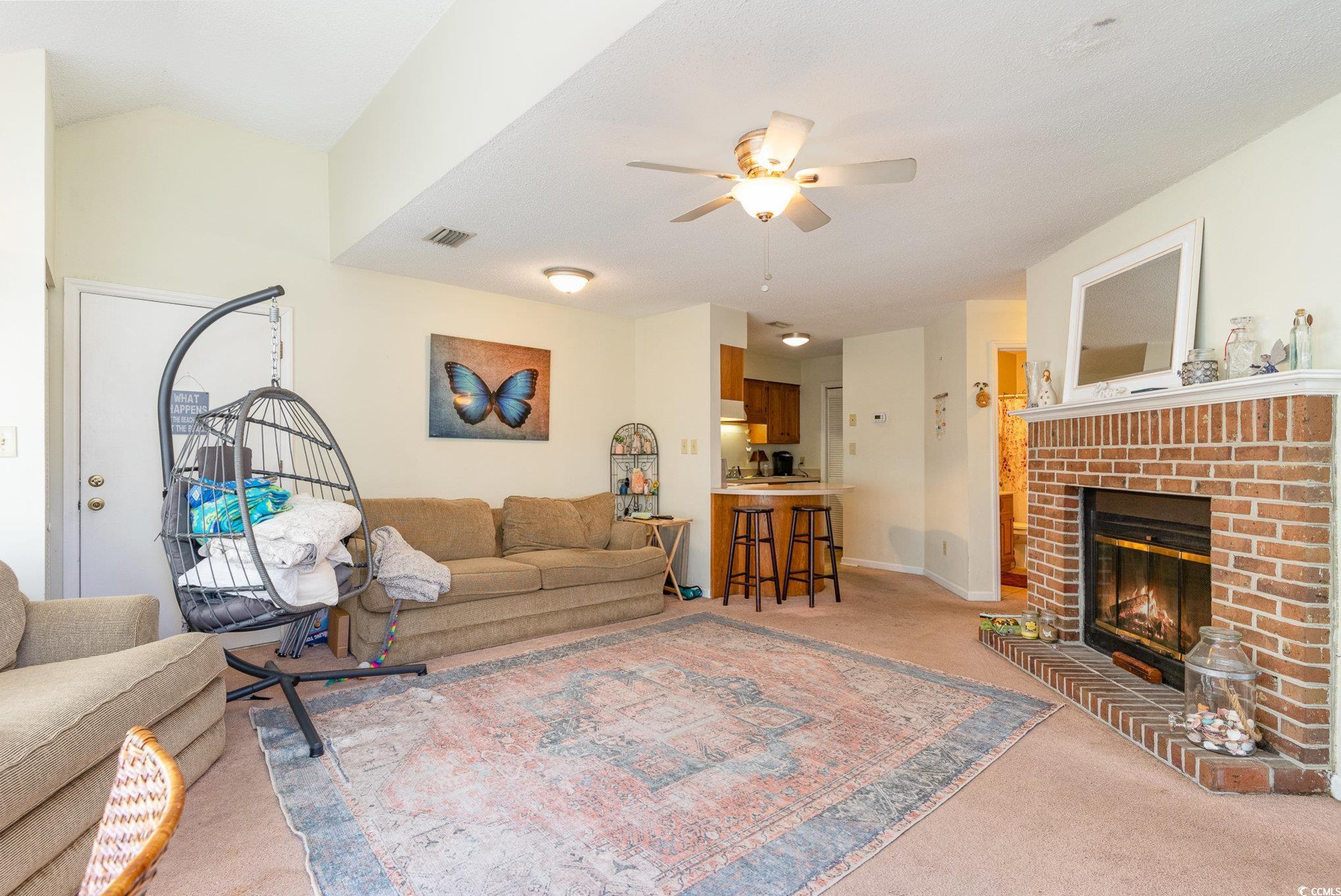 1204 Erin Way Property Photo 4