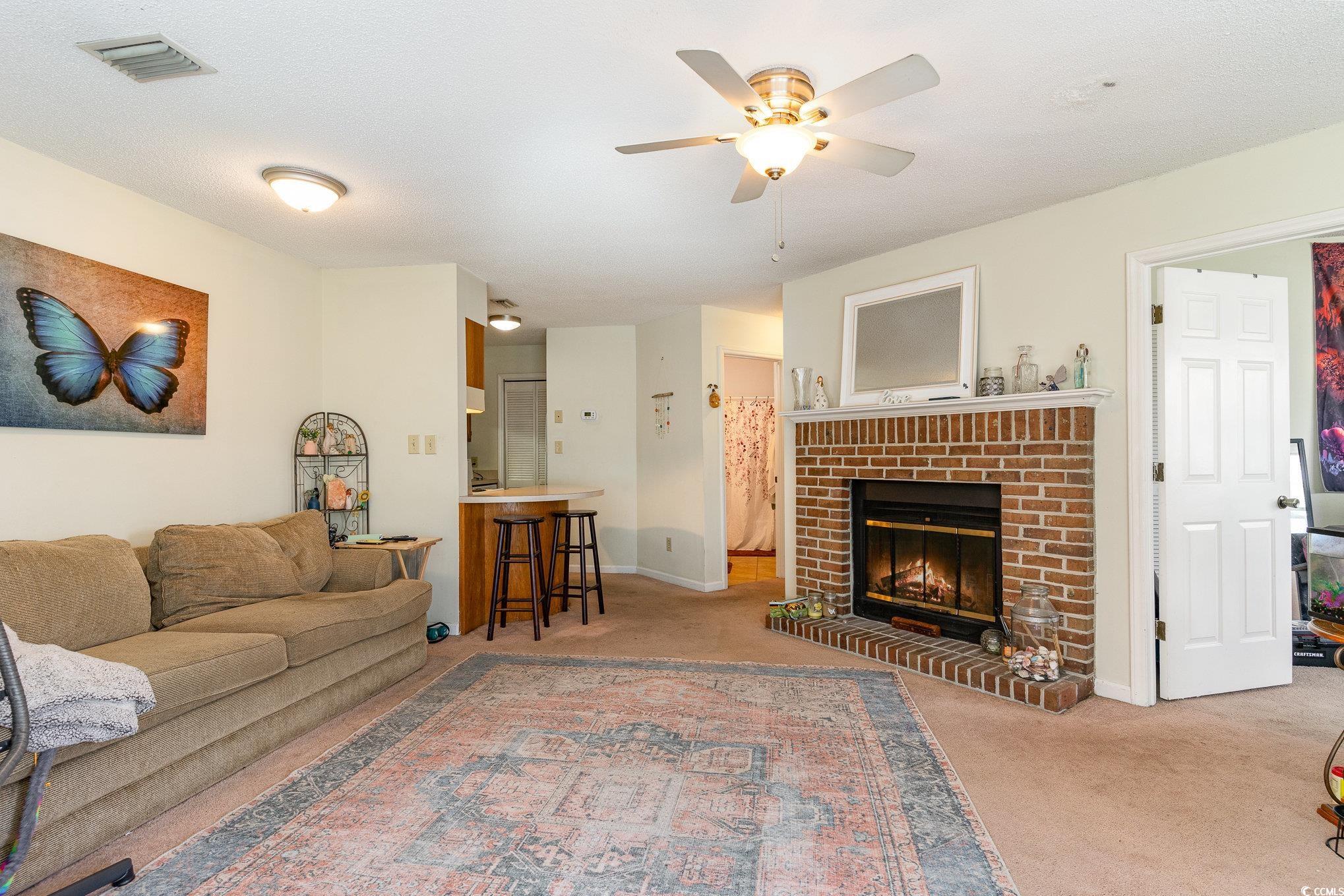 1204 Erin Way Property Photo 6