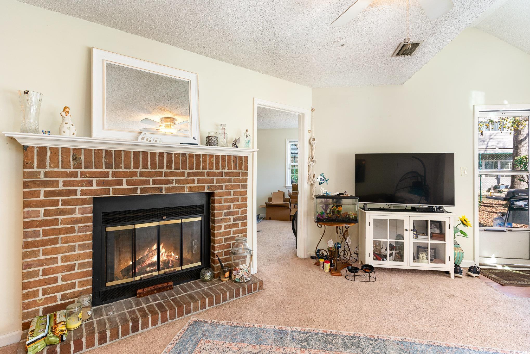 1204 Erin Way Property Photo 7