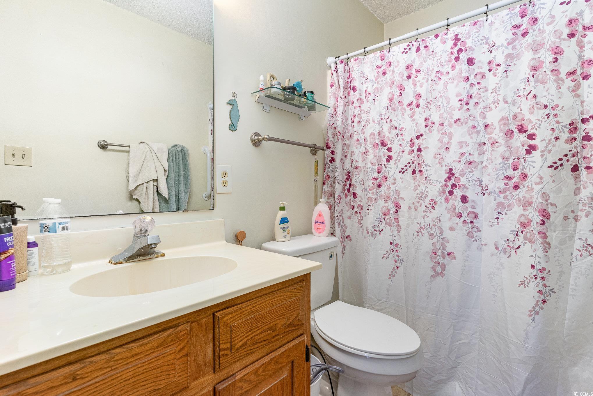 1204 Erin Way Property Photo 15