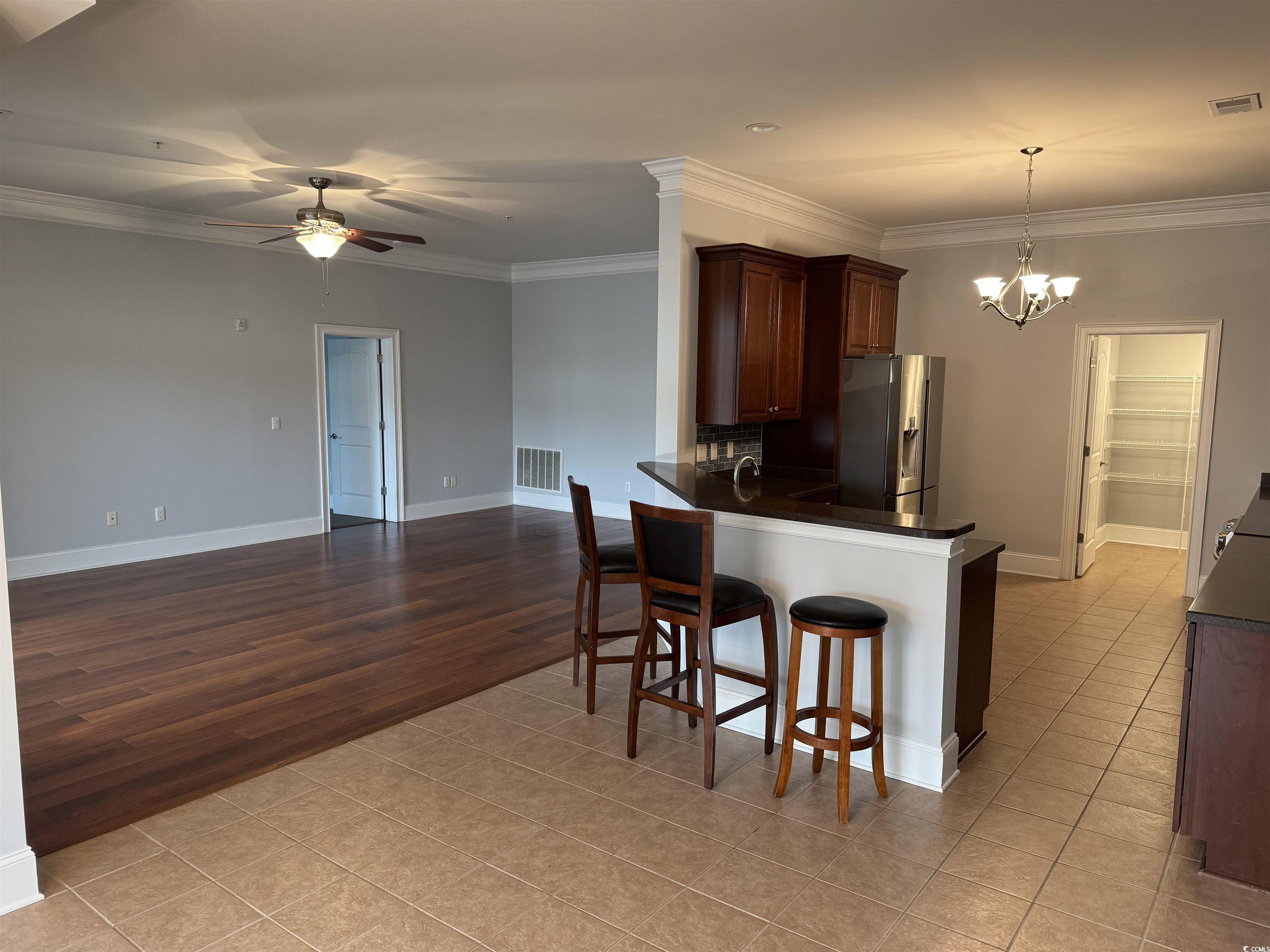 249 Venice Way Property Photo 5