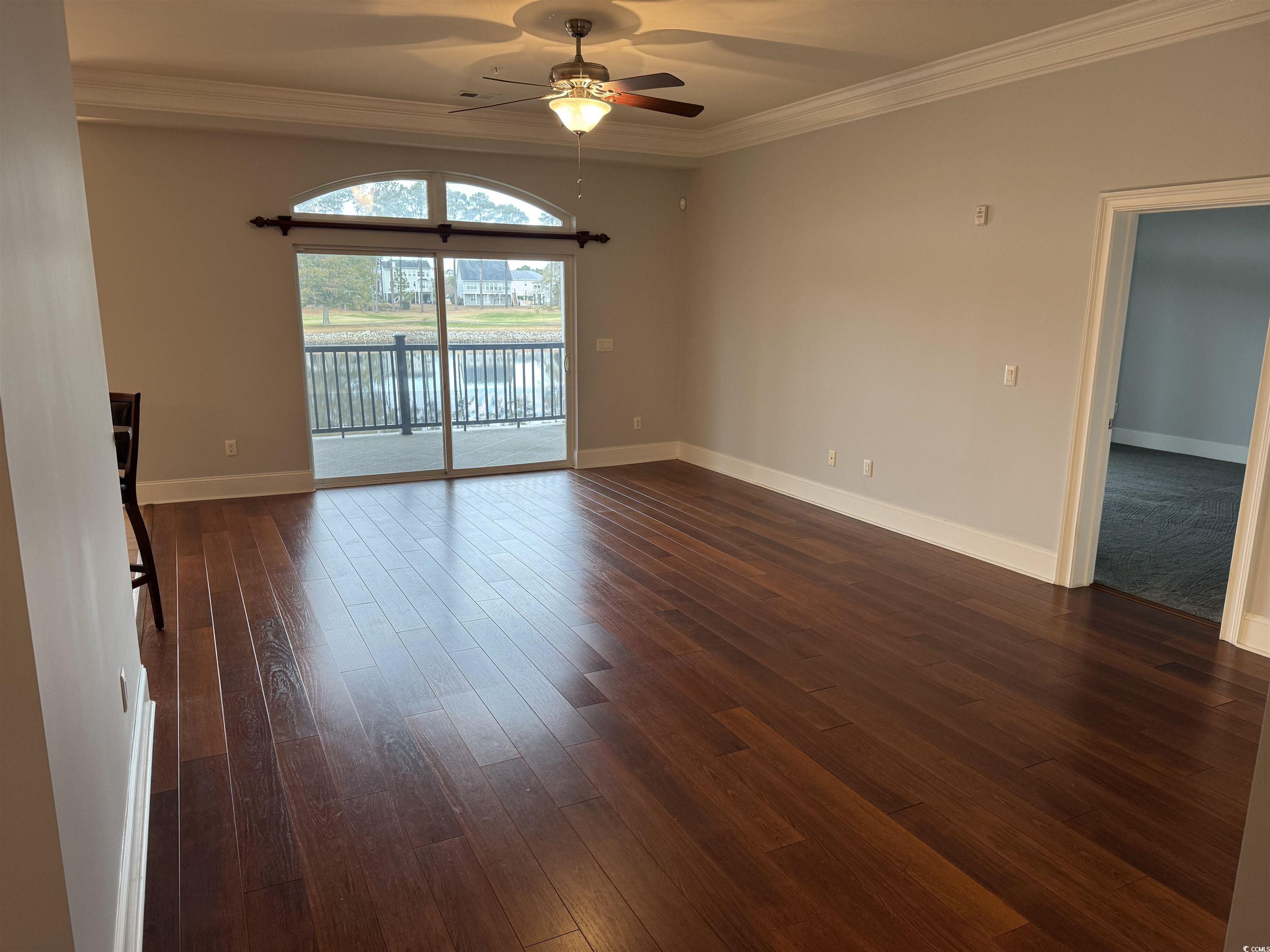 249 Venice Way Property Photo 6