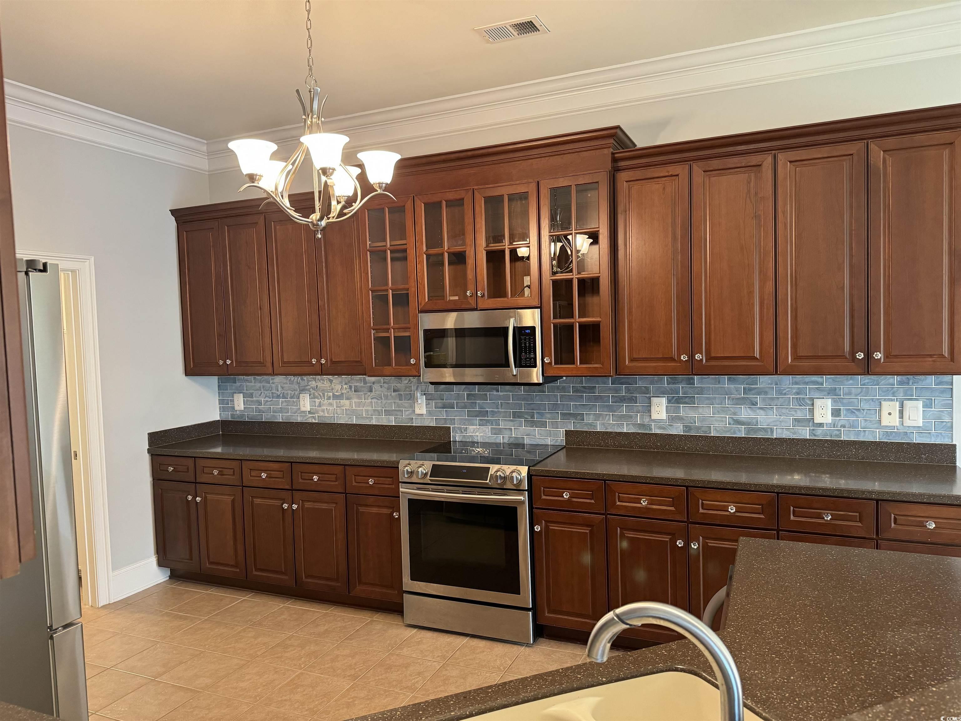 249 Venice Way Property Photo 12
