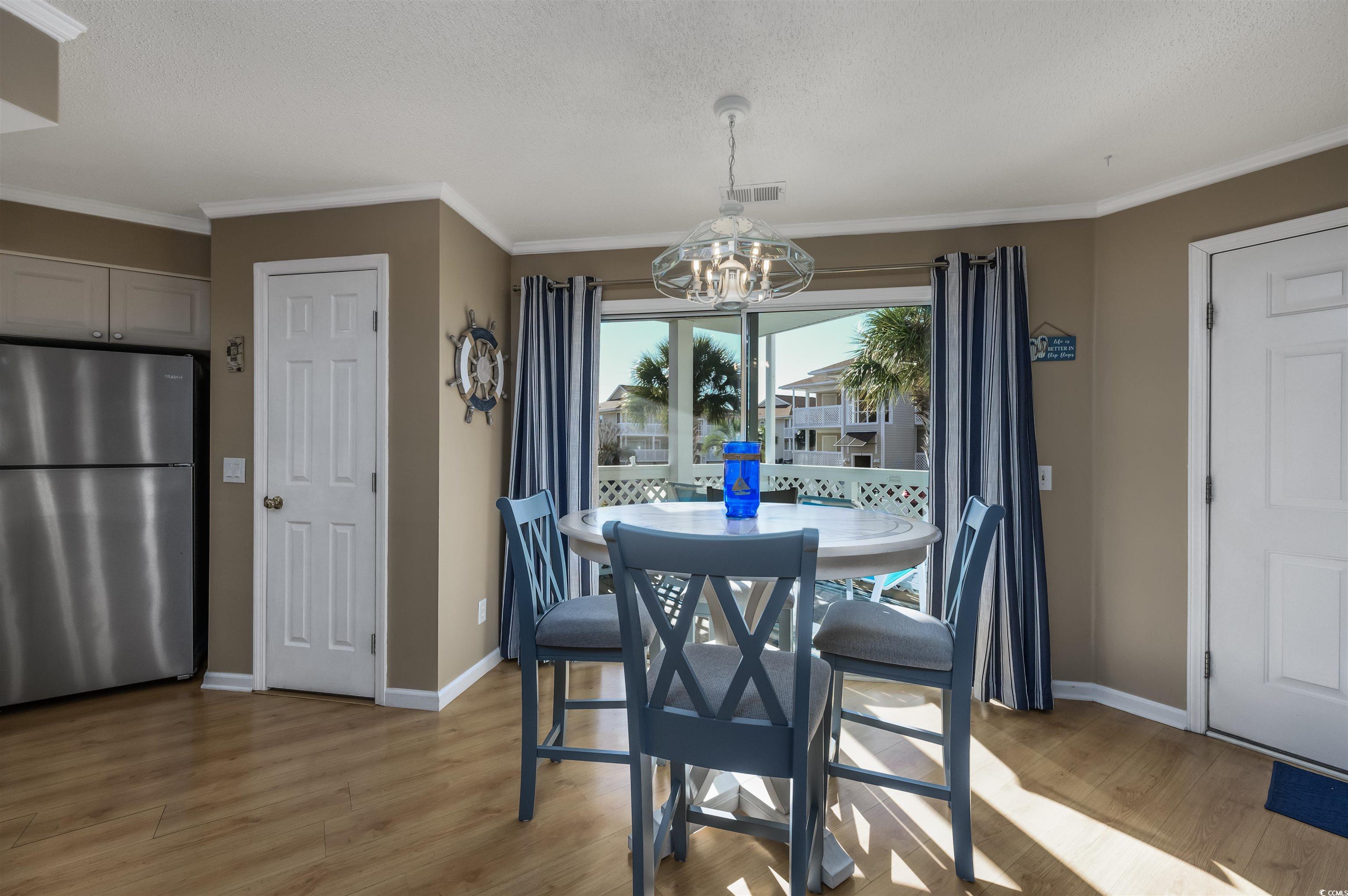 300 Shorehaven Dr. Property Photo 3