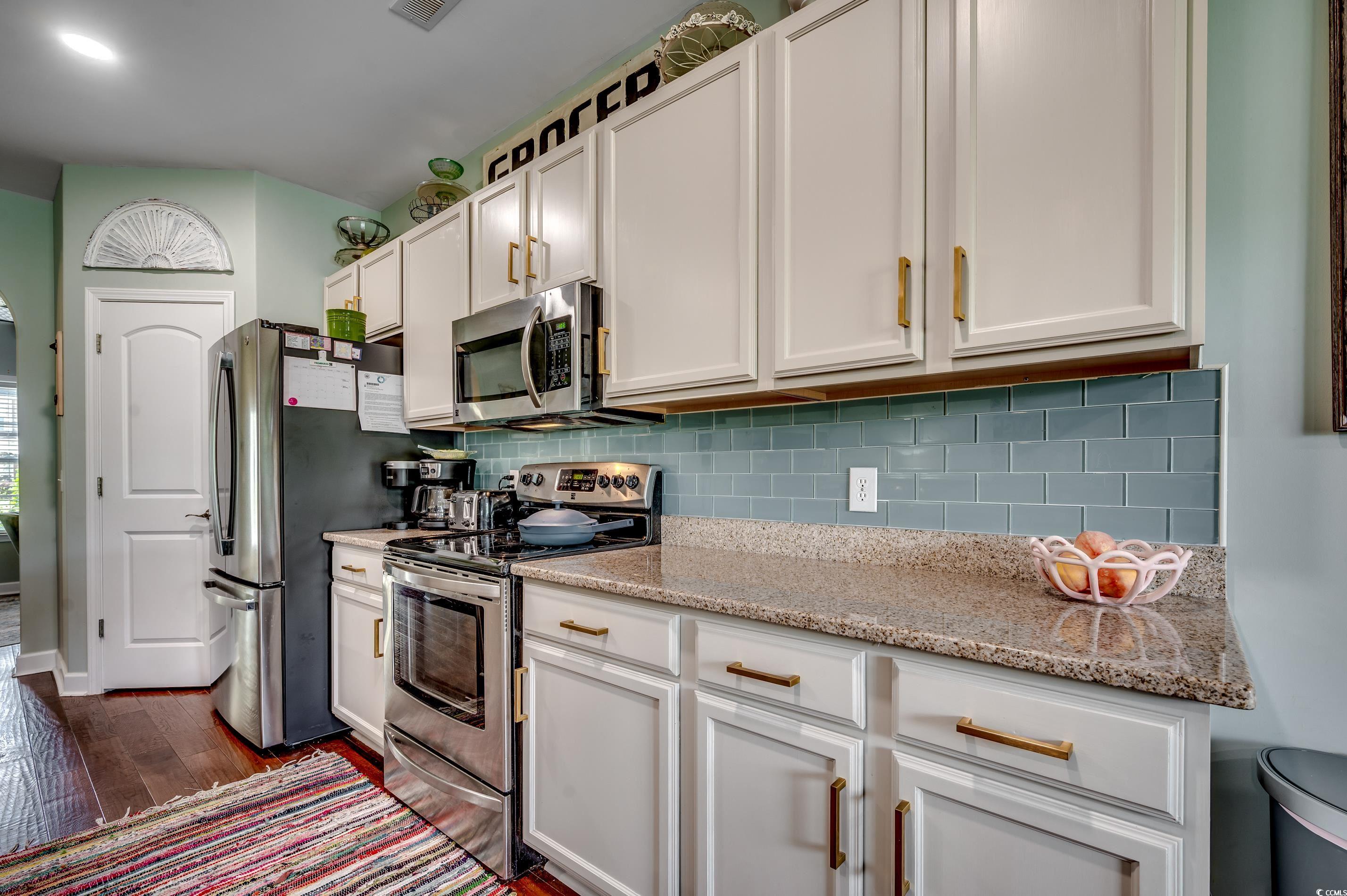 8605 Hopper Ct. Property Photo 11