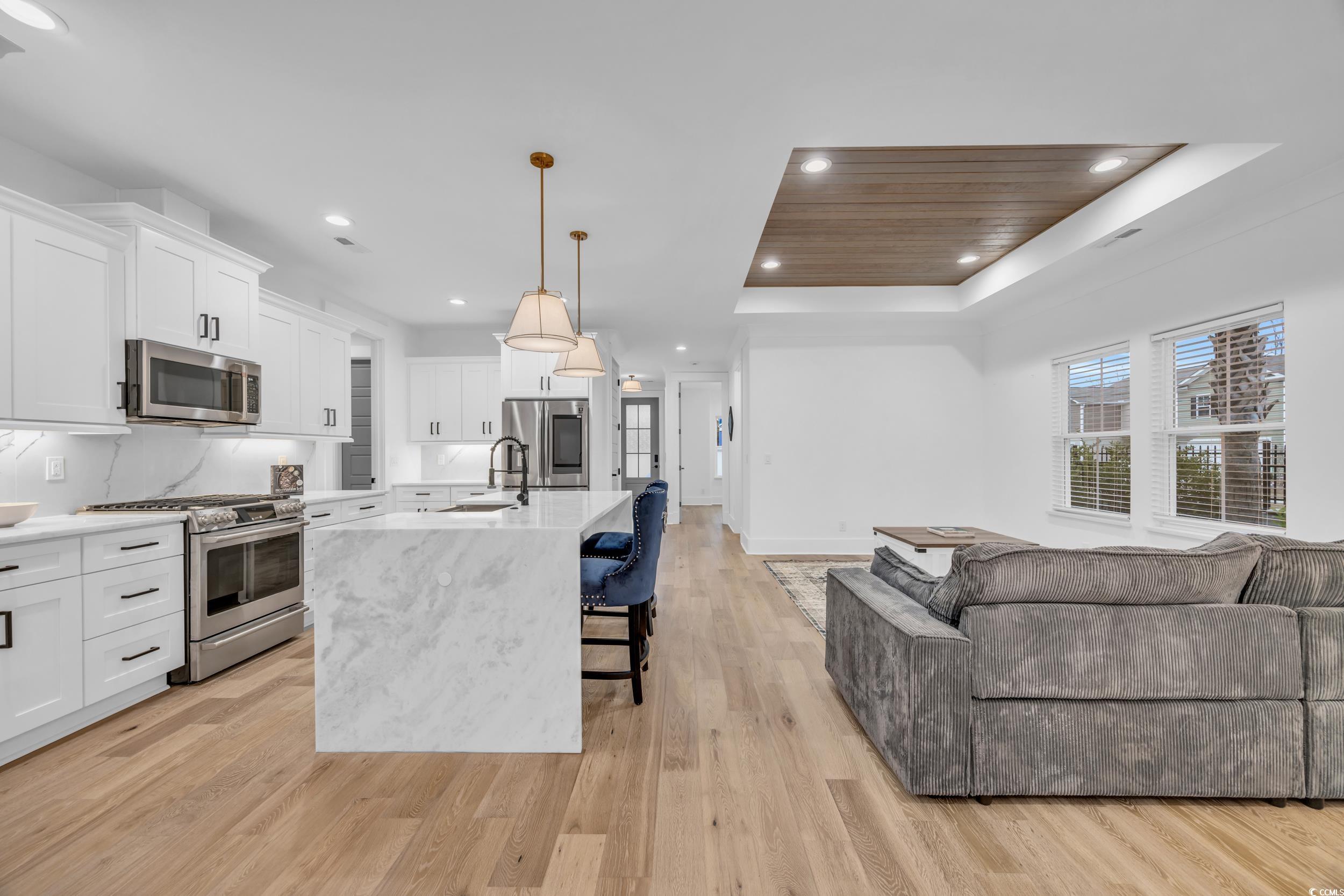 6703 Ocean Breeze Loop Property Photo 14