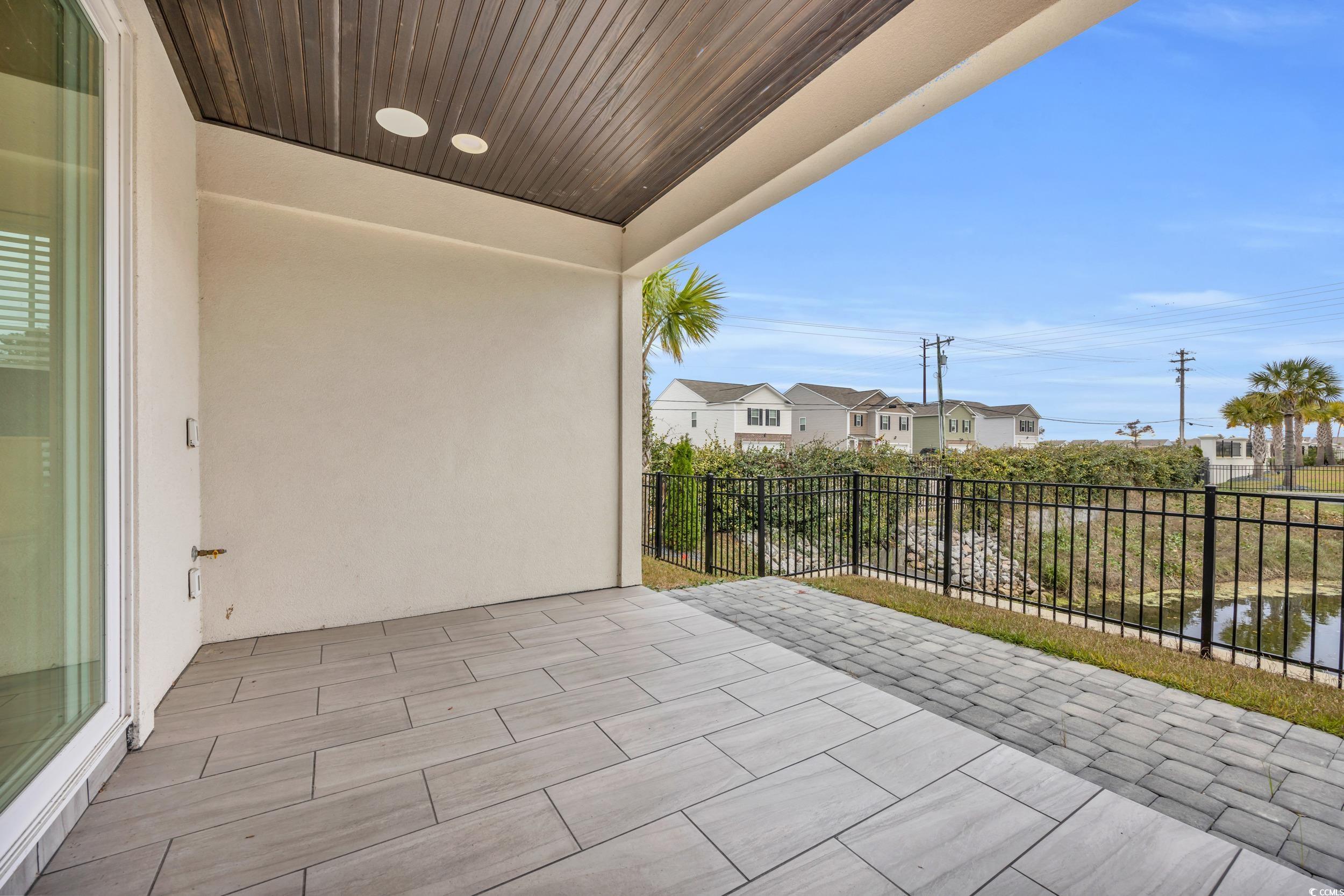 6703 Ocean Breeze Loop Property Photo 33
