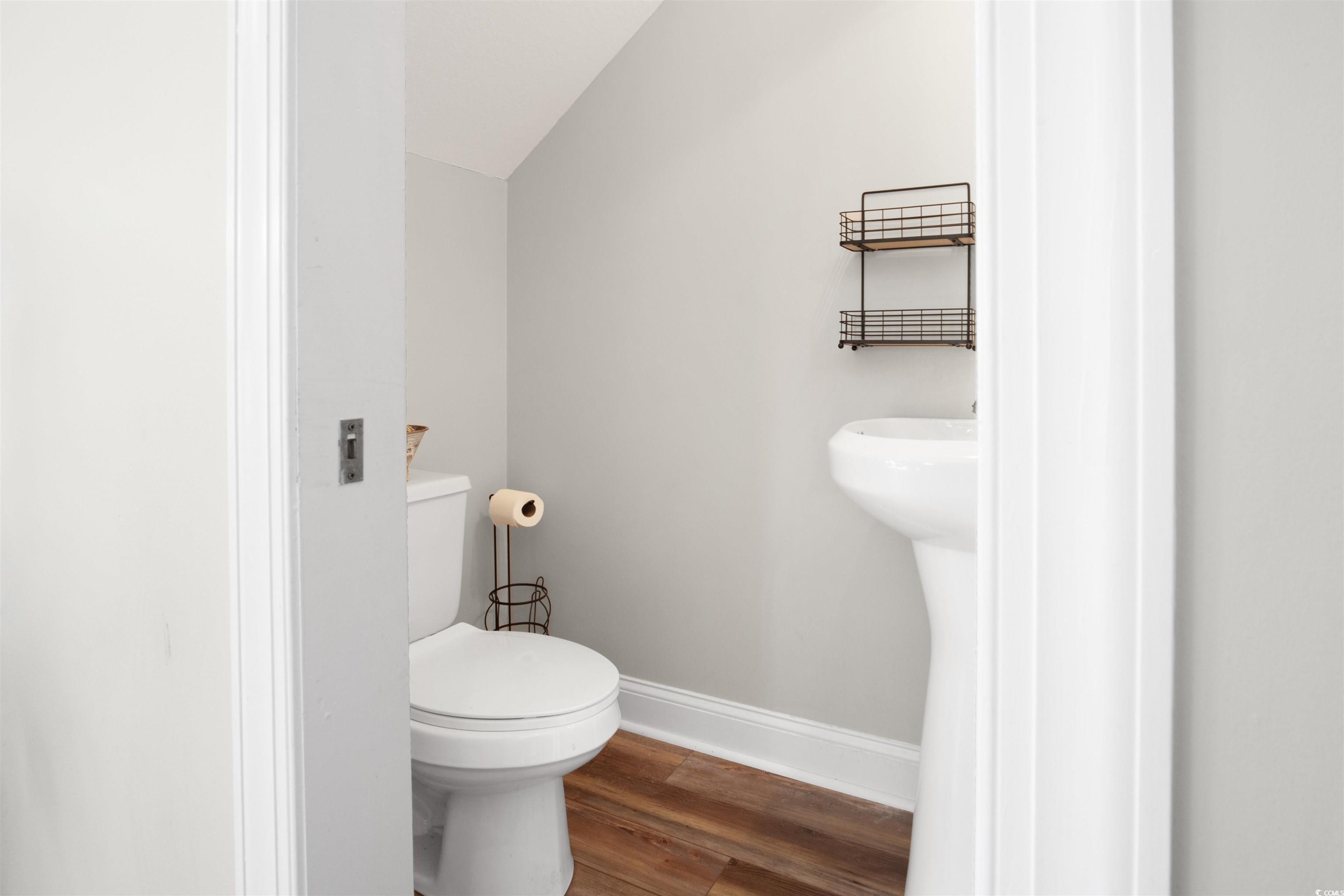 2332 Clandon Dr. Property Photo 8