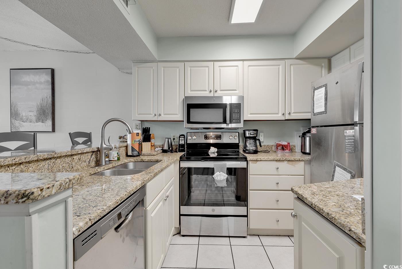 9400 Shore Dr. Property Photo 2