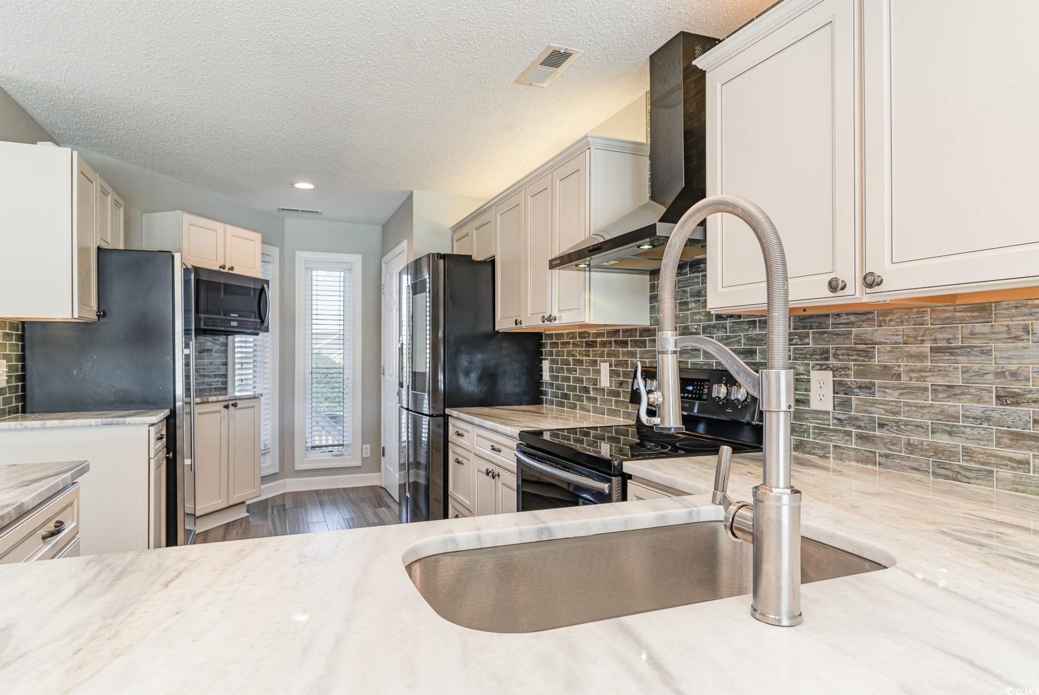 4650 Lightkeepers Way Property Photo 6
