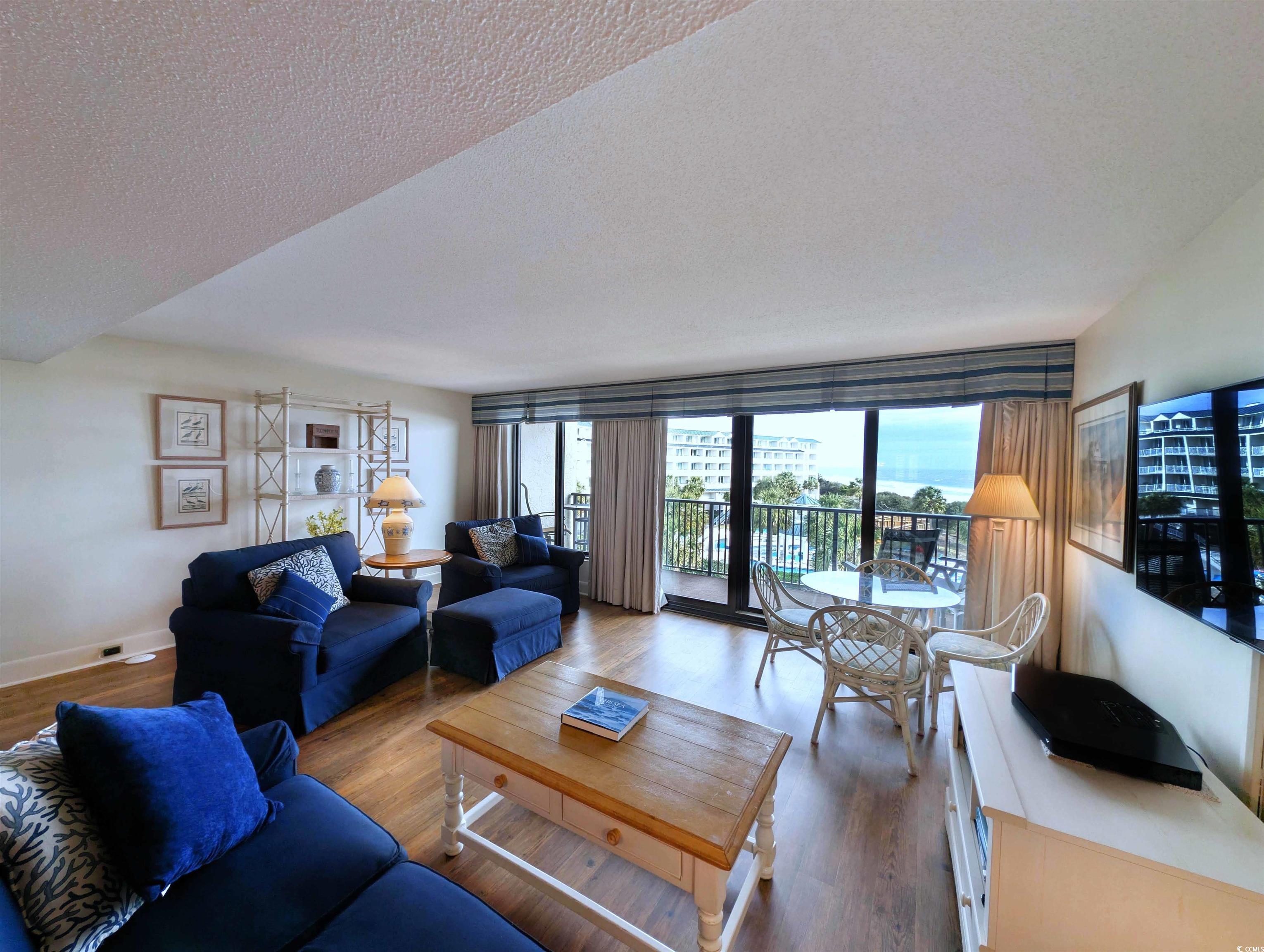 645 Retreat Beach Circle Property Photo 6