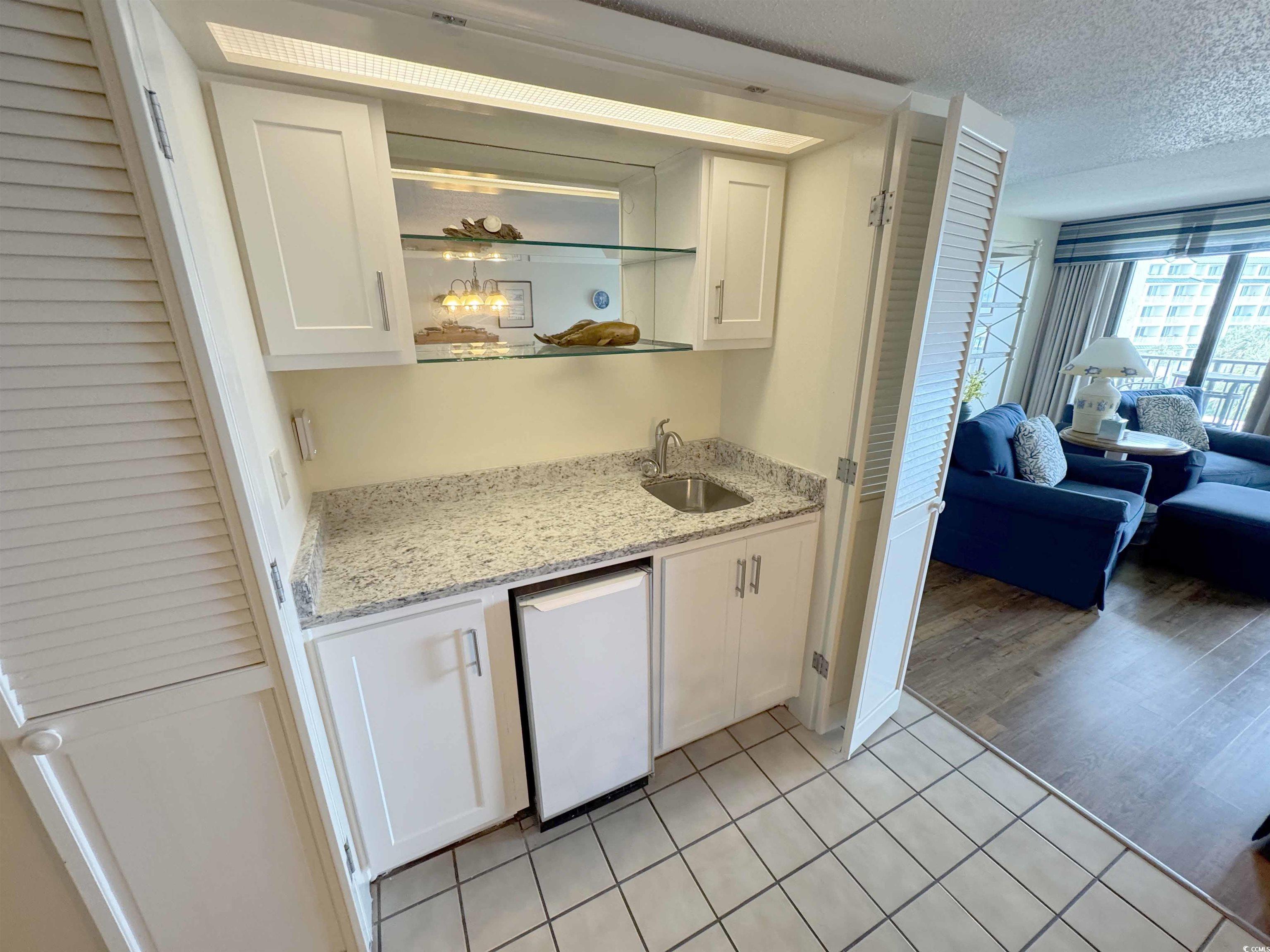 645 Retreat Beach Circle Property Photo 12