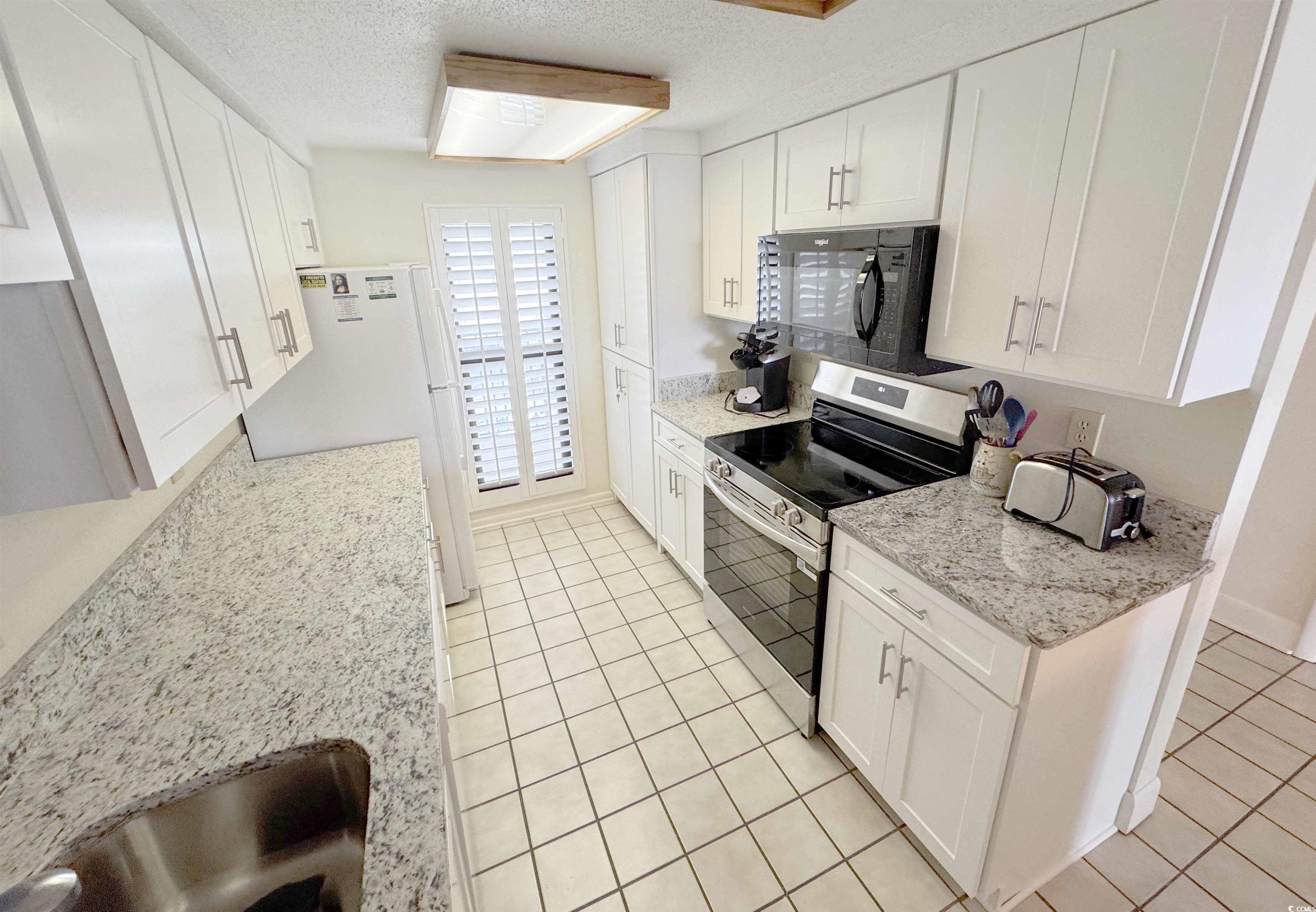 645 Retreat Beach Circle Property Photo 16