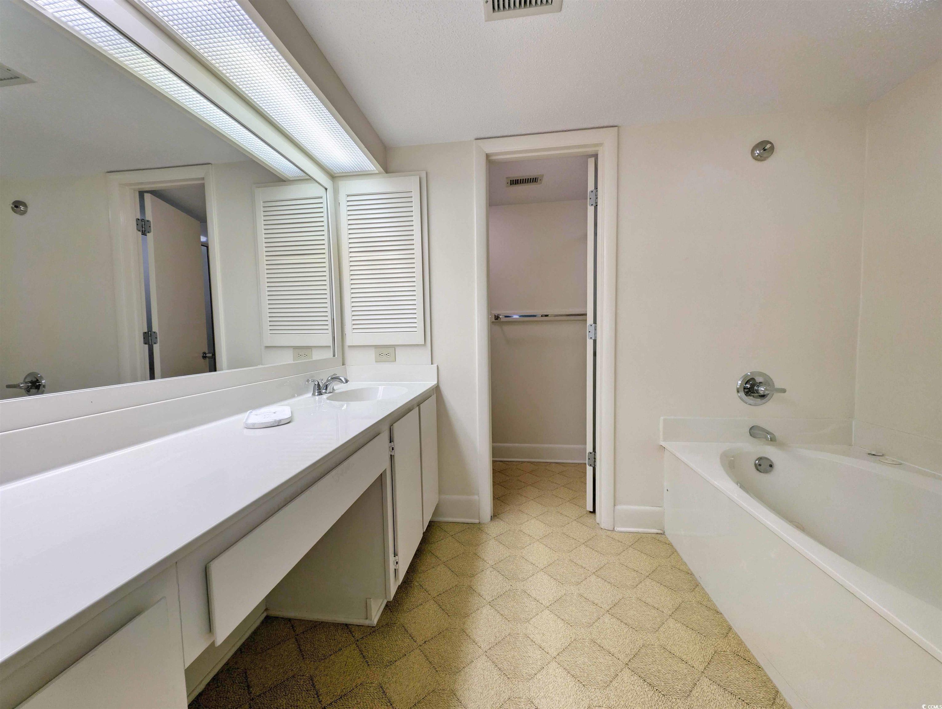 645 Retreat Beach Circle Property Photo 24