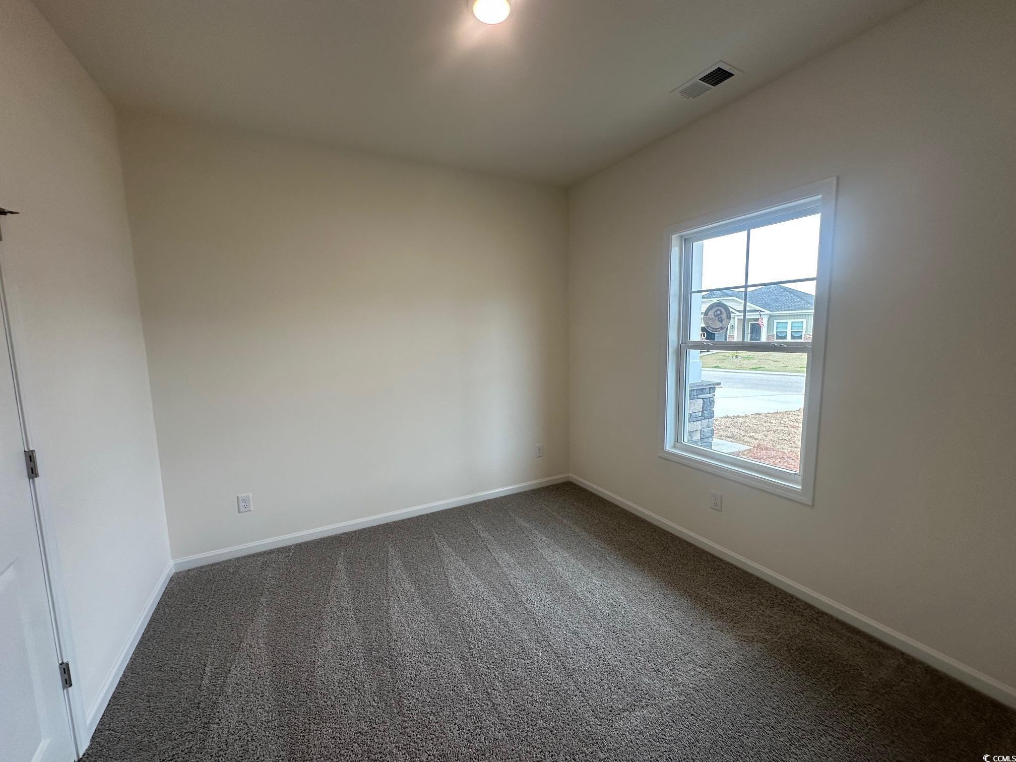 576 Honeyhill Loop Property Photo 7