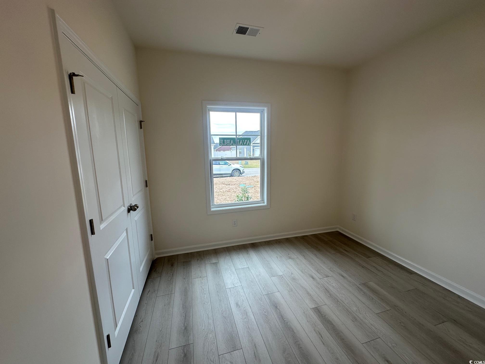 576 Honeyhill Loop Property Photo 8