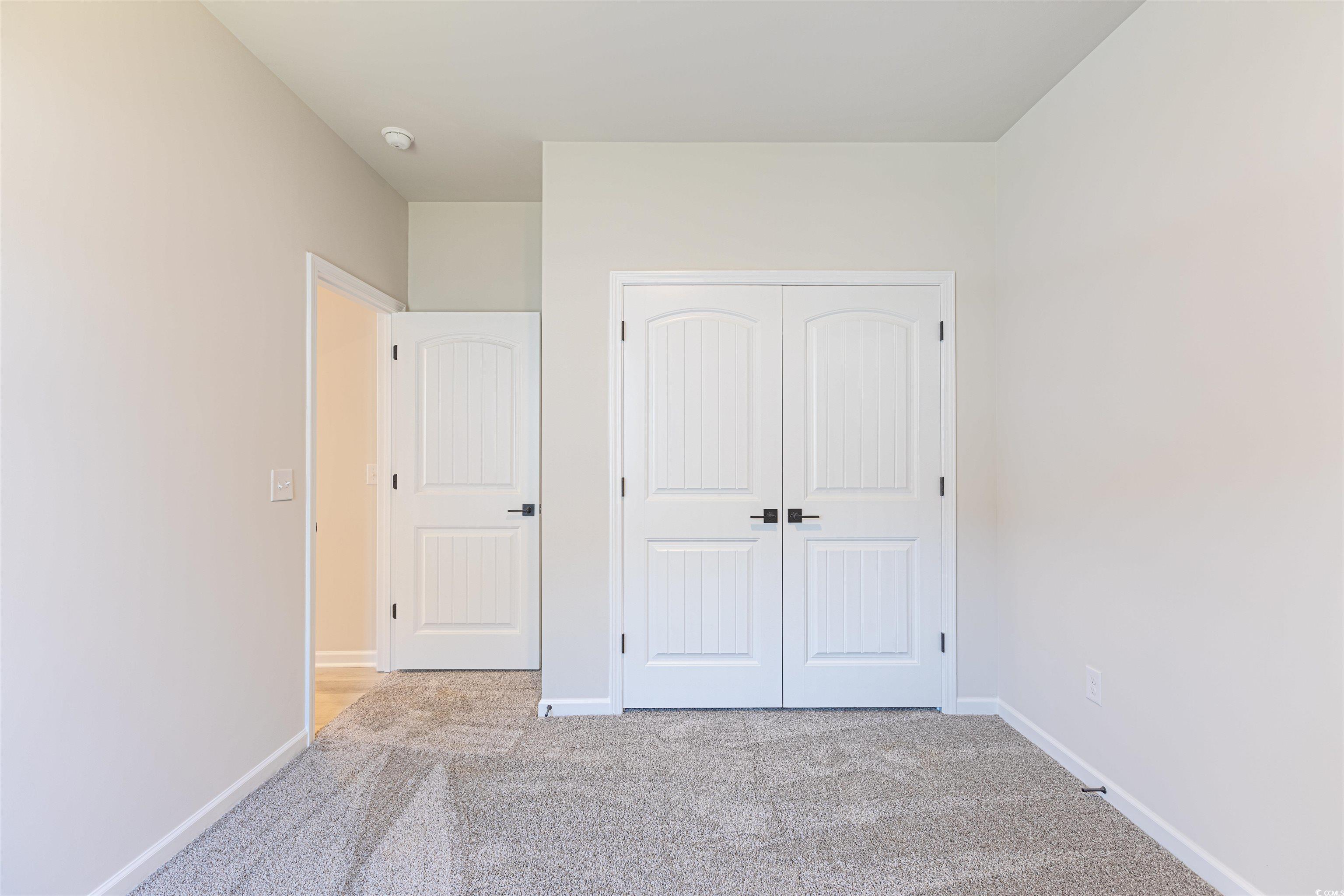556 Honeyhill Loop Property Photo 8