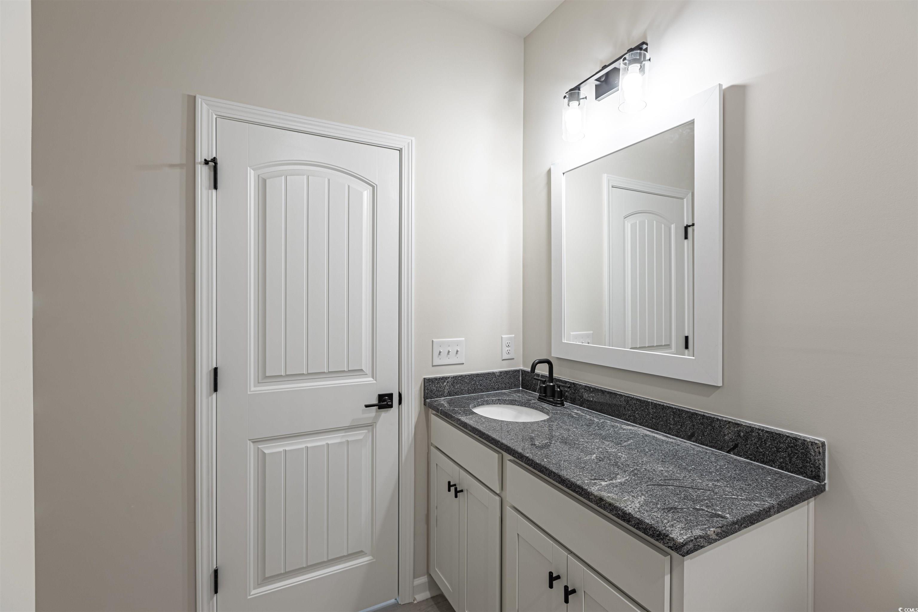 556 Honeyhill Loop Property Photo 10