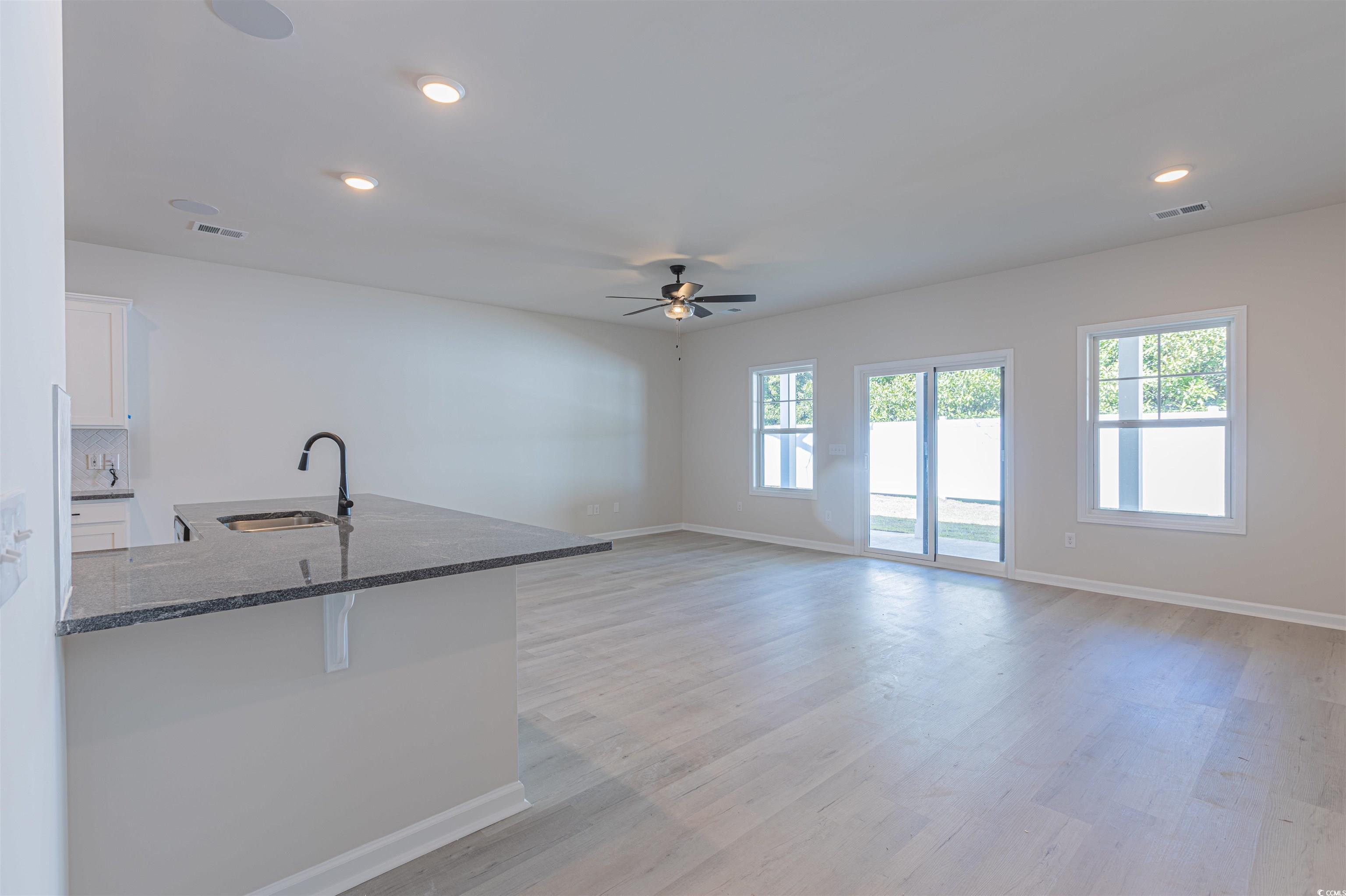 556 Honeyhill Loop Property Photo 18