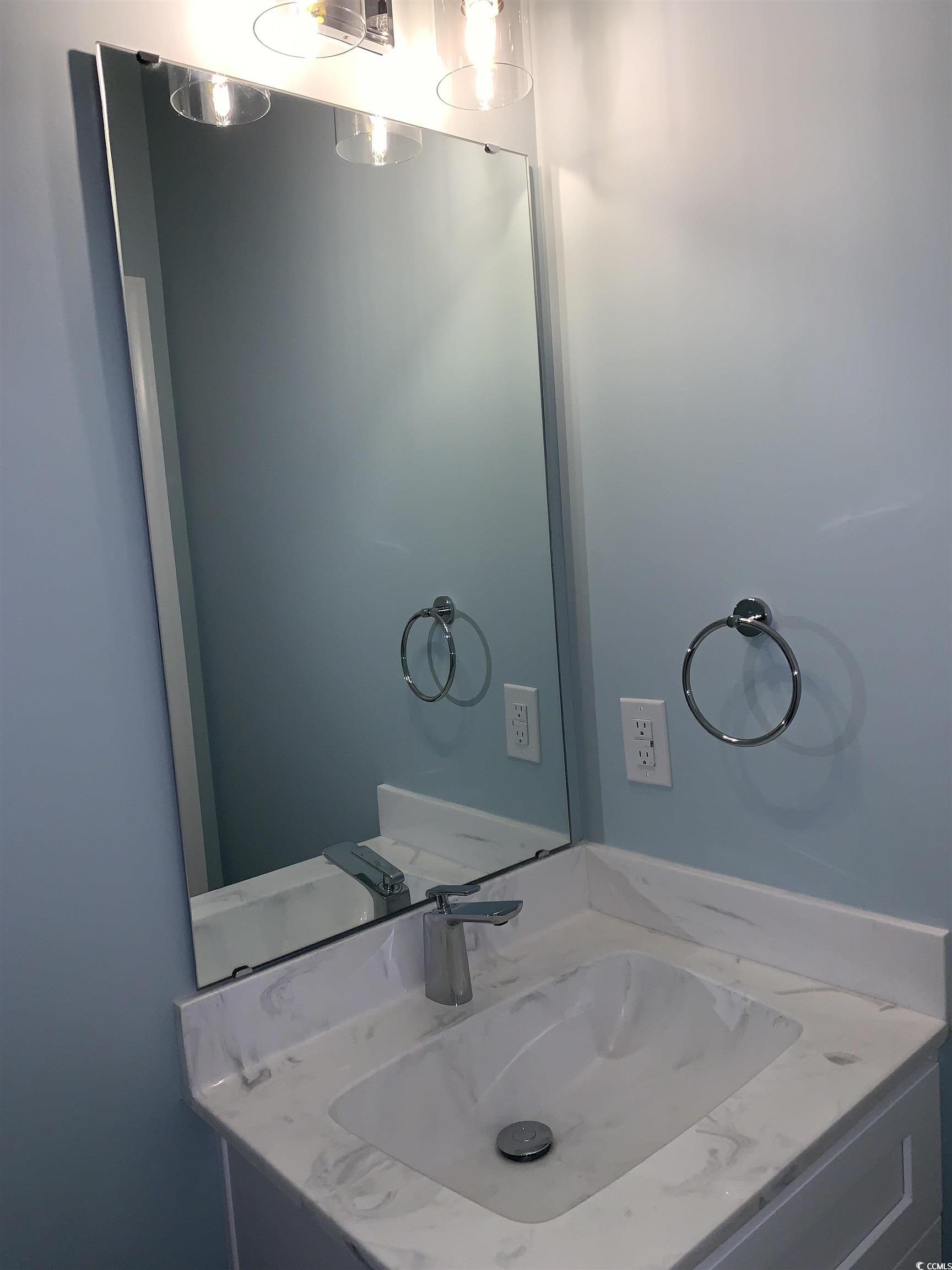 931 Edge Dr. Property Photo 27