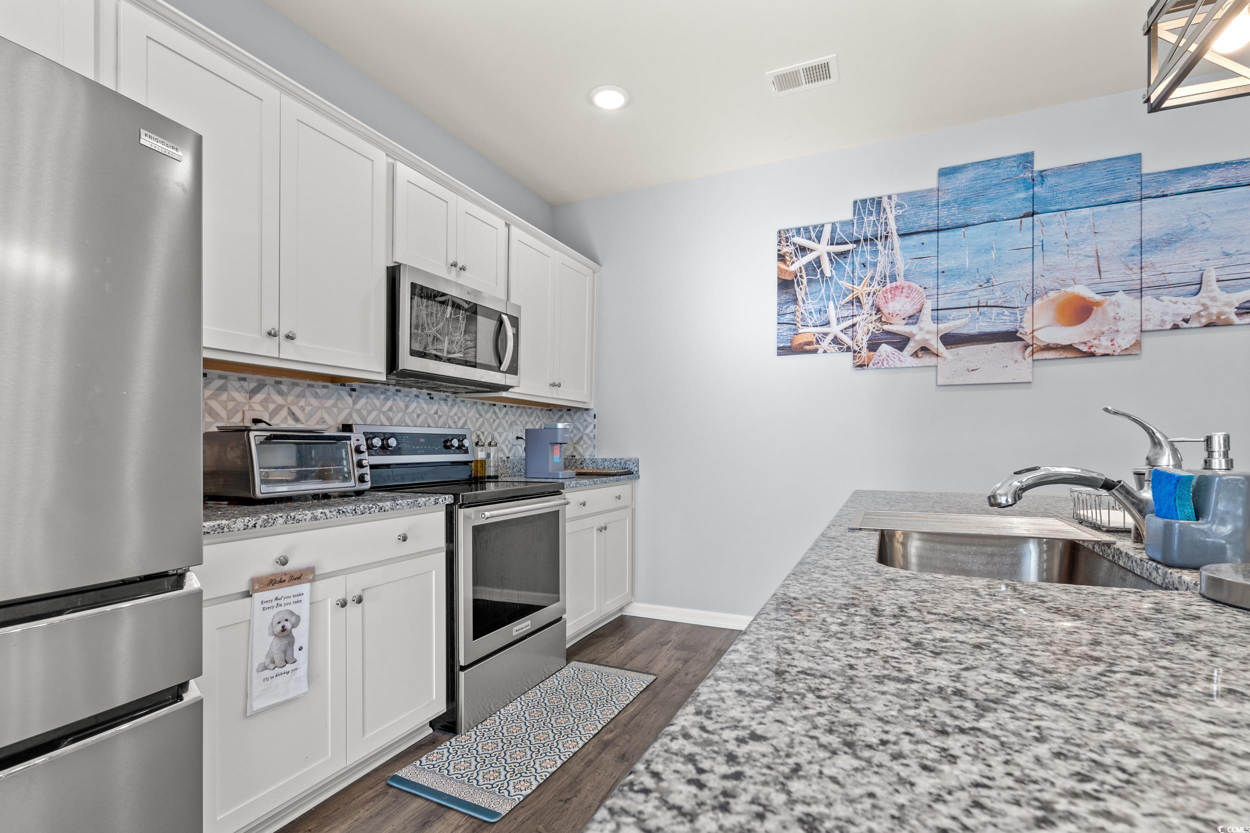 747 Coquina Bay Dr. Property Photo 16