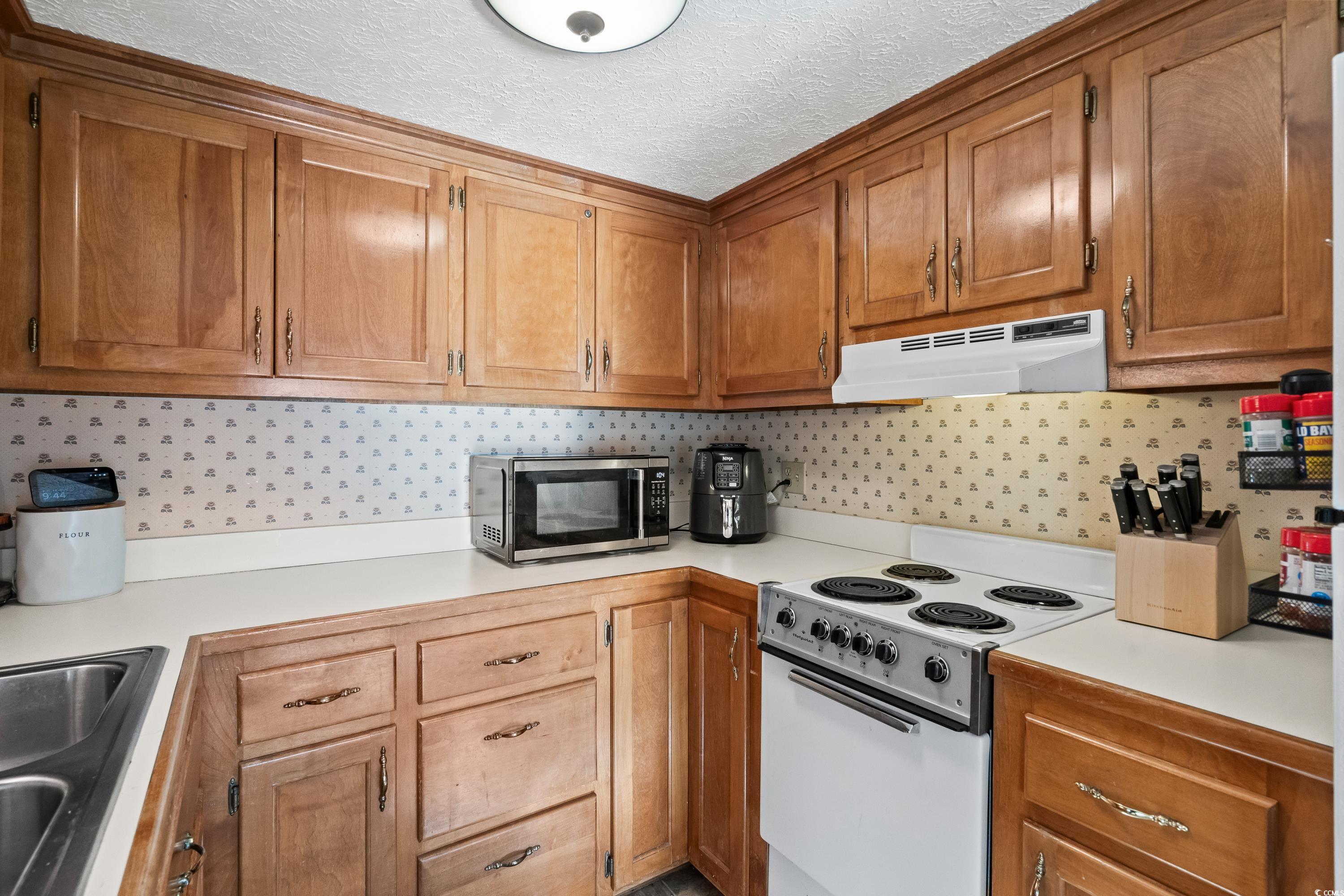 6001-5732 S Kings Hwy. Property Photo 15