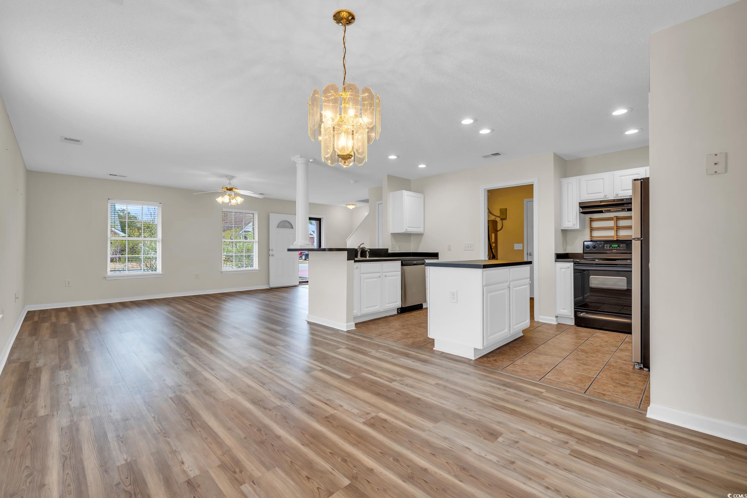 5096 Capulet Circle Property Photo 6