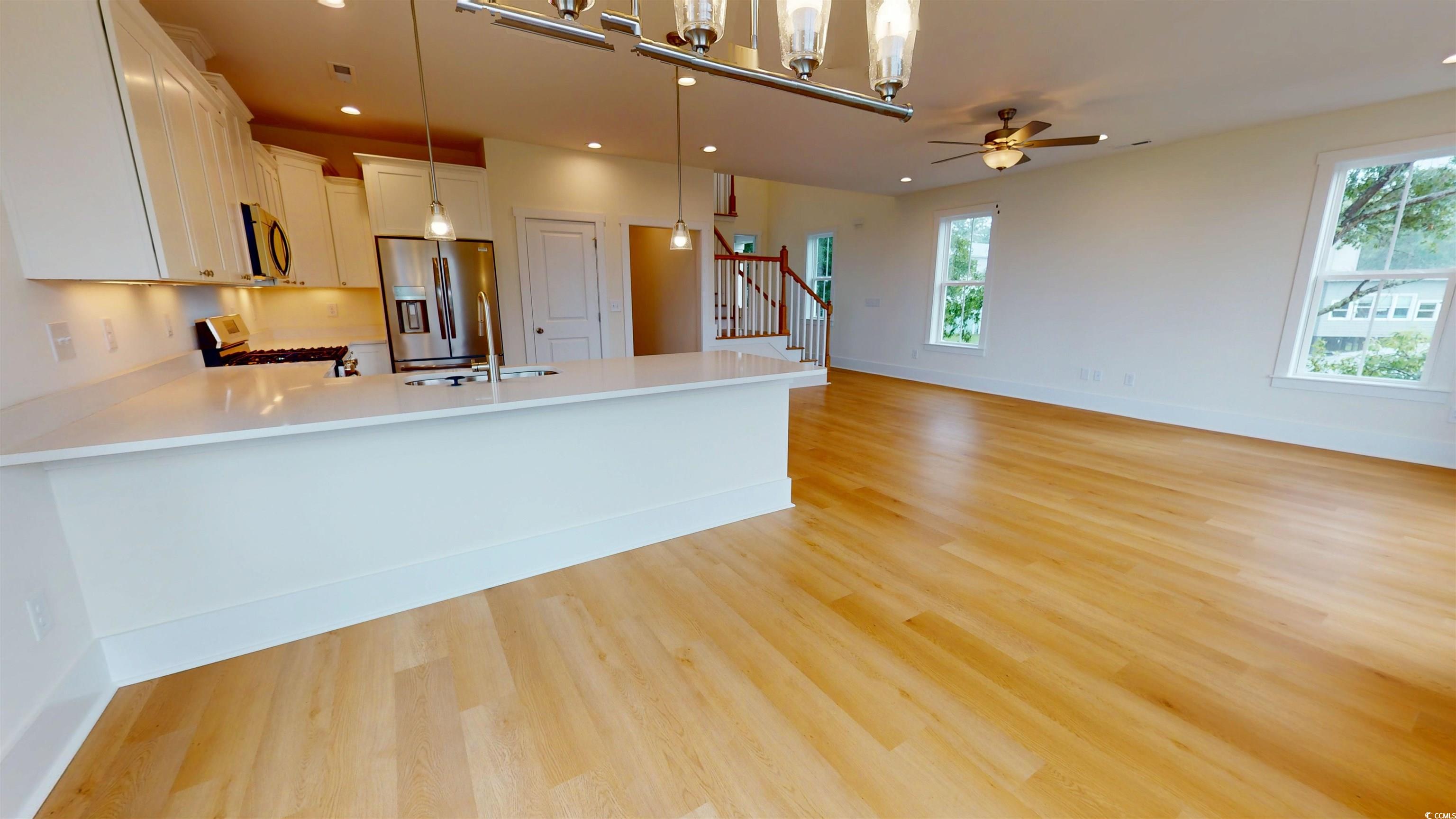 48 Furman Ln. Property Photo 8