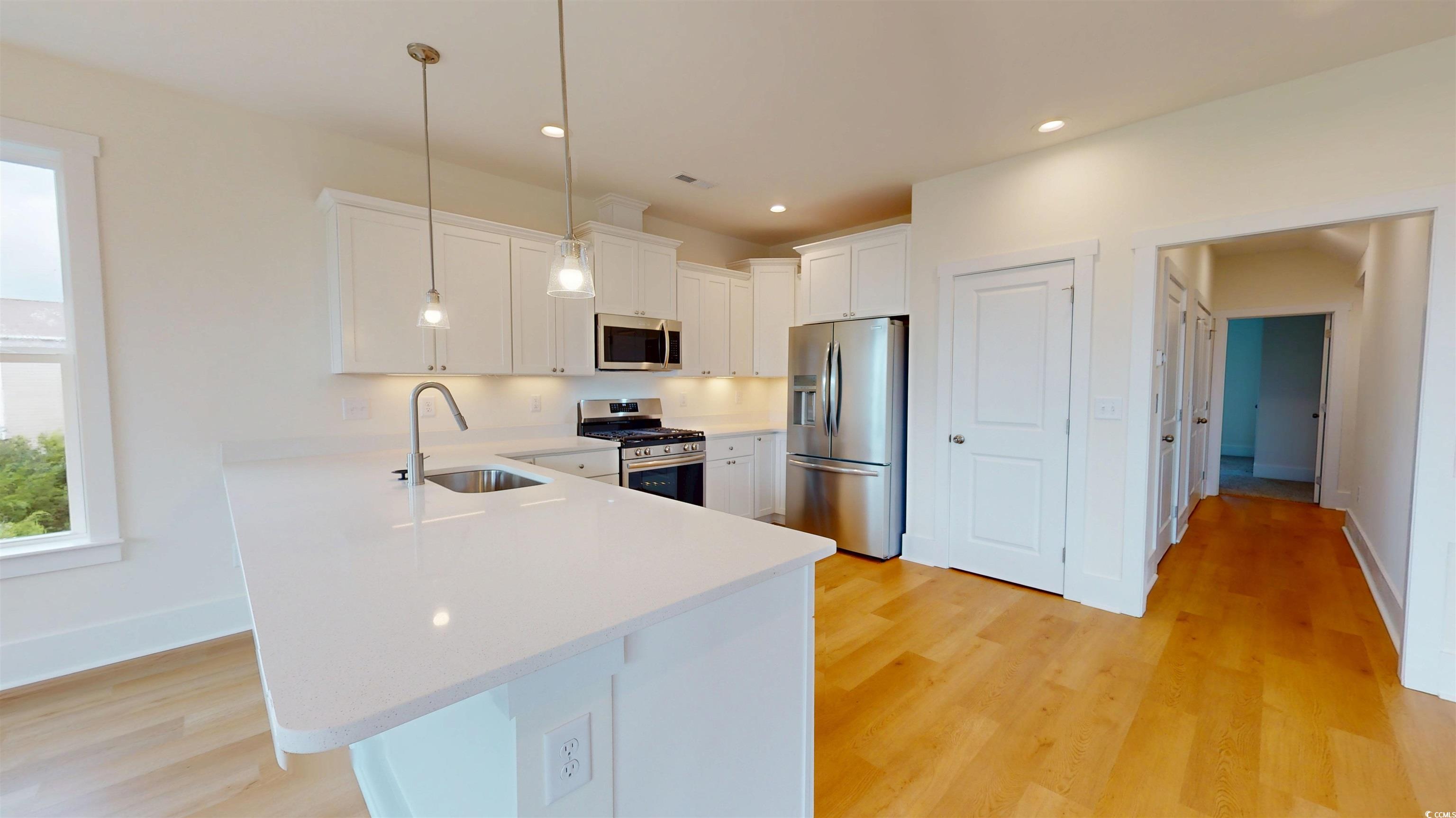48 Furman Ln. Property Photo 9