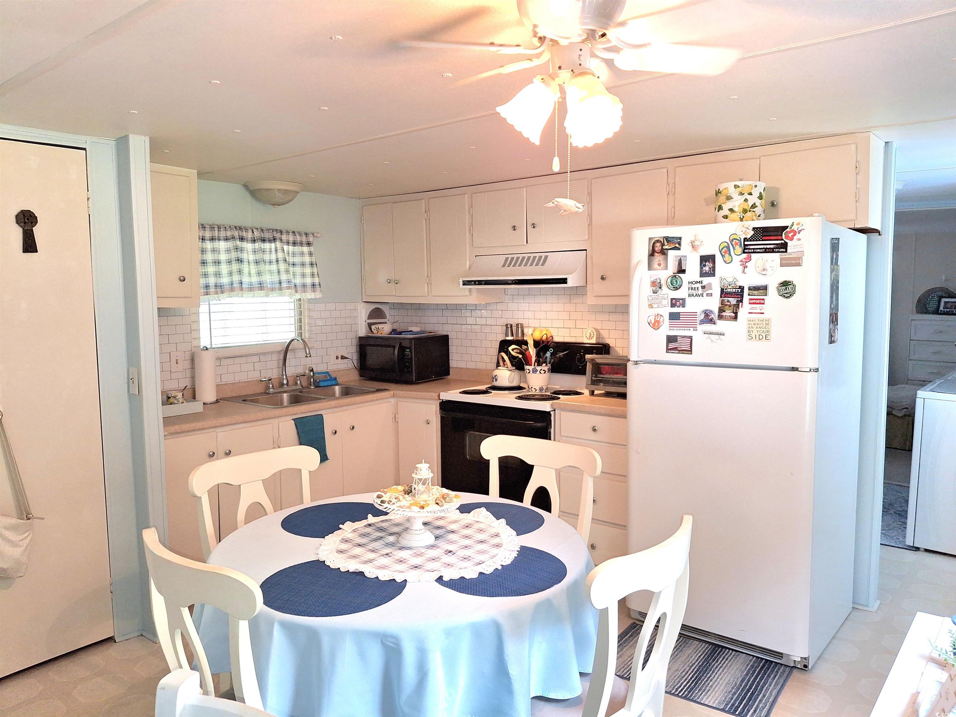 1420 Circle Dr. Property Photo 22