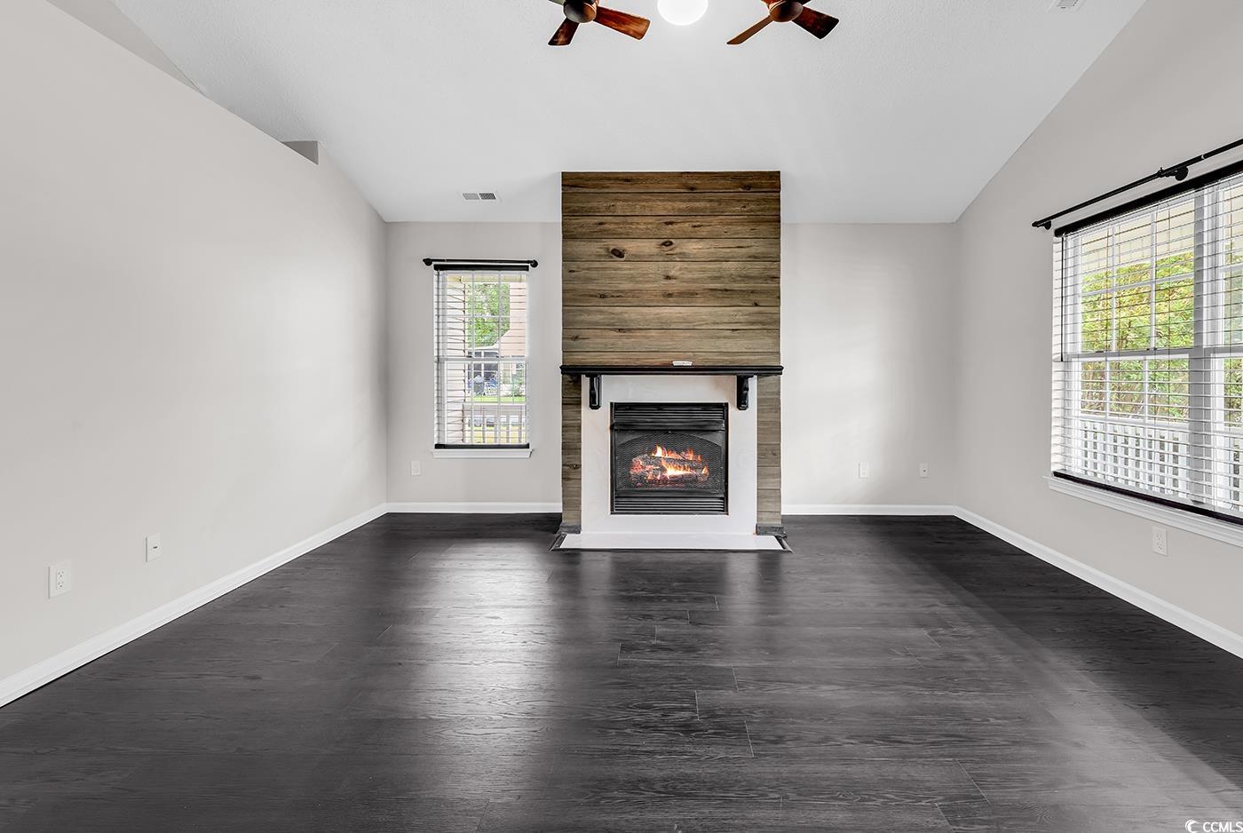 1900 Shell Ct. Property Photo 4