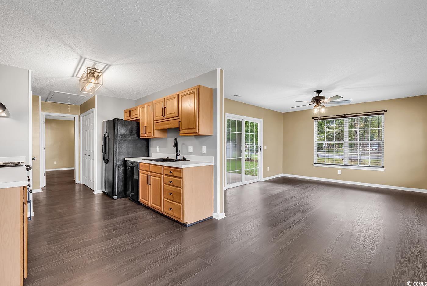 1900 Shell Ct. Property Photo 8