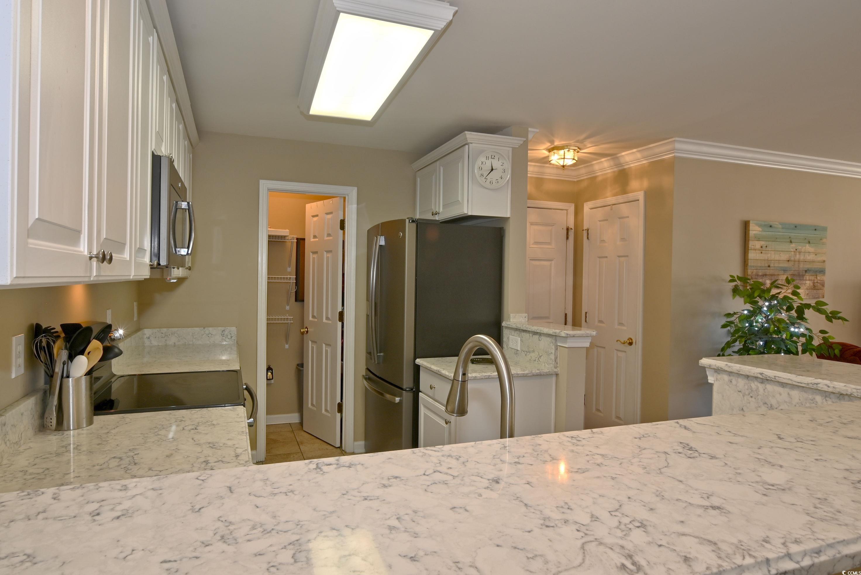 4657 Fringetree Dr. Property Photo 6