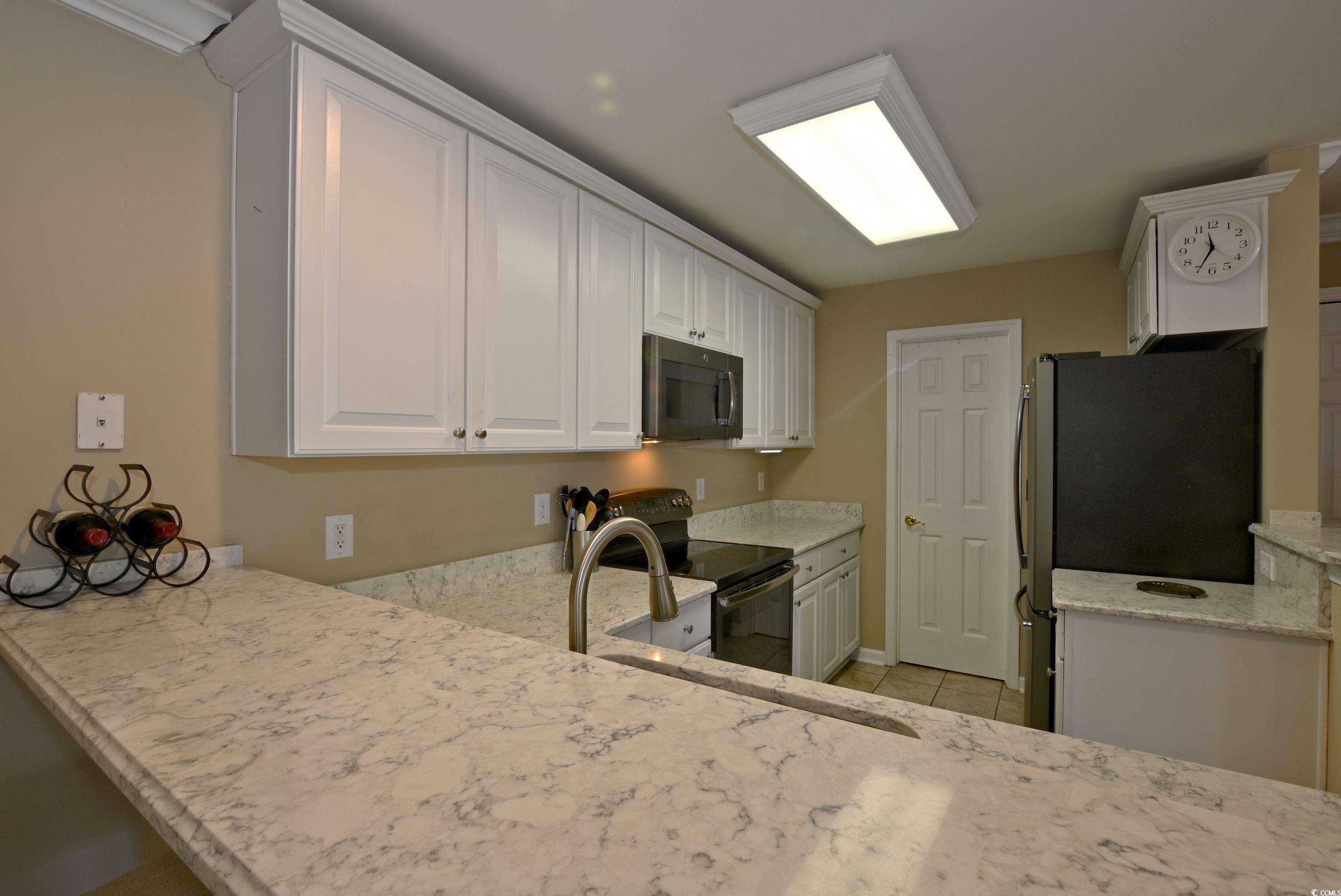 4657 Fringetree Dr. Property Photo 7