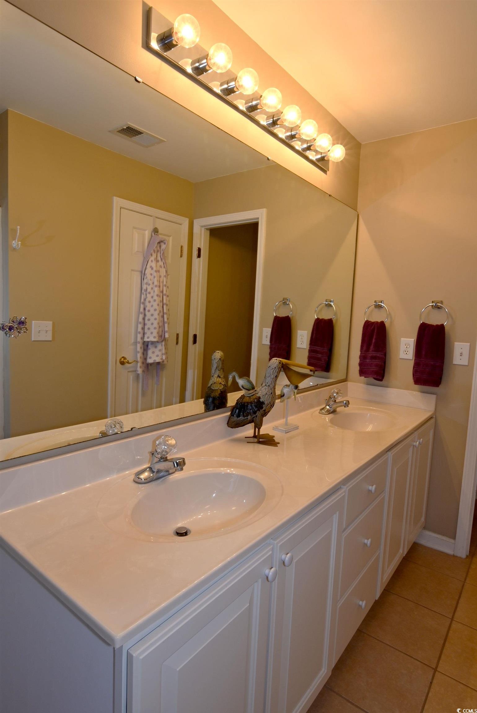 4657 Fringetree Dr. Property Photo 19
