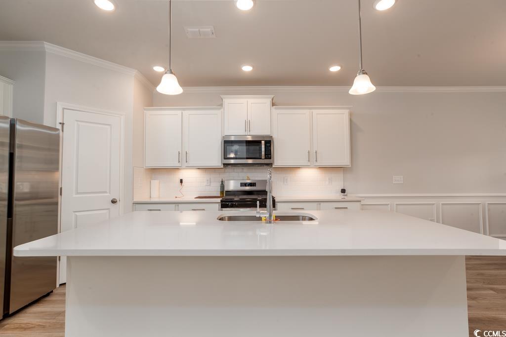 1332 Winding Creek Way Property Photo 5
