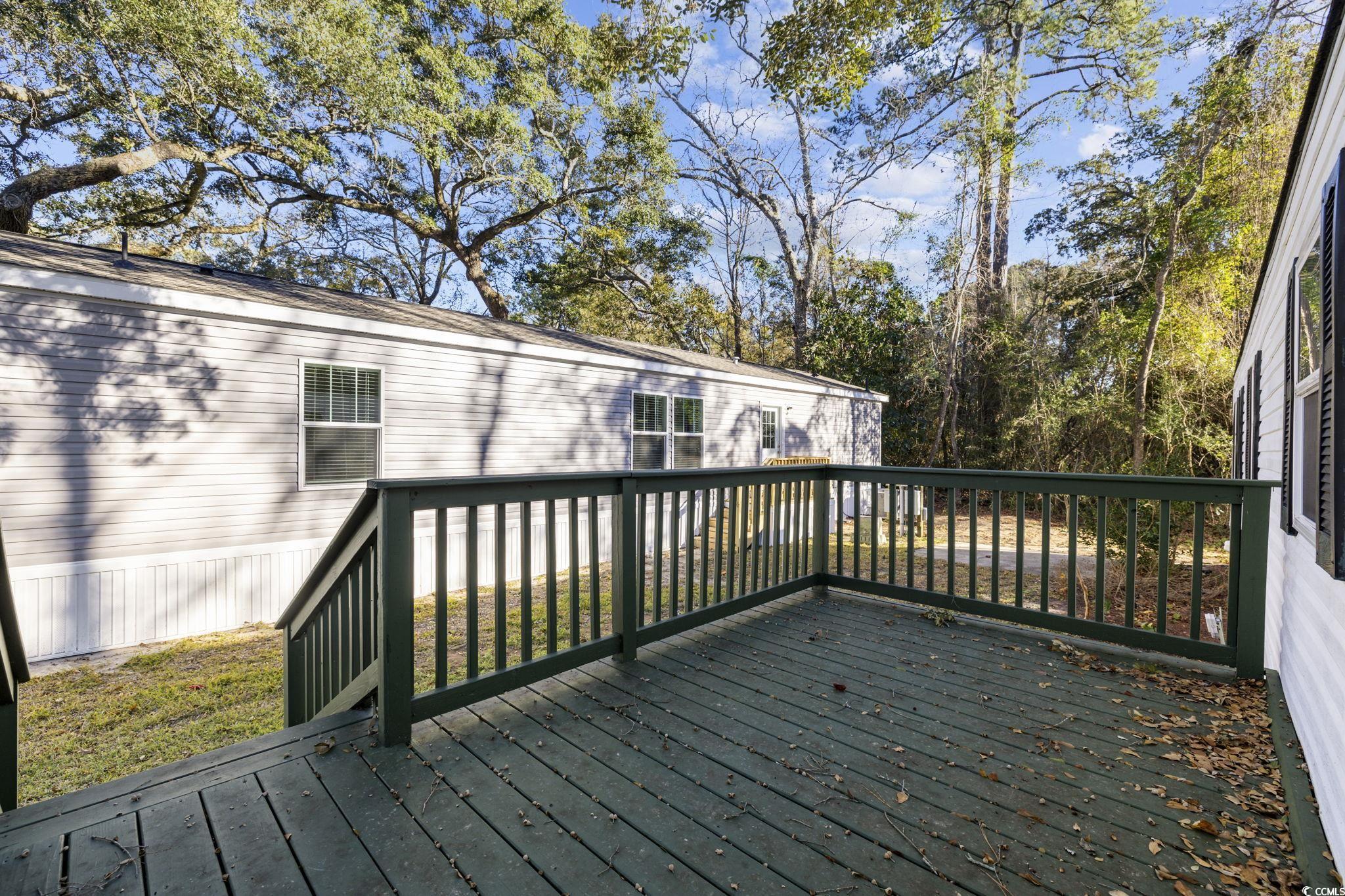 527 Key Largo Ave. Property Photo 3