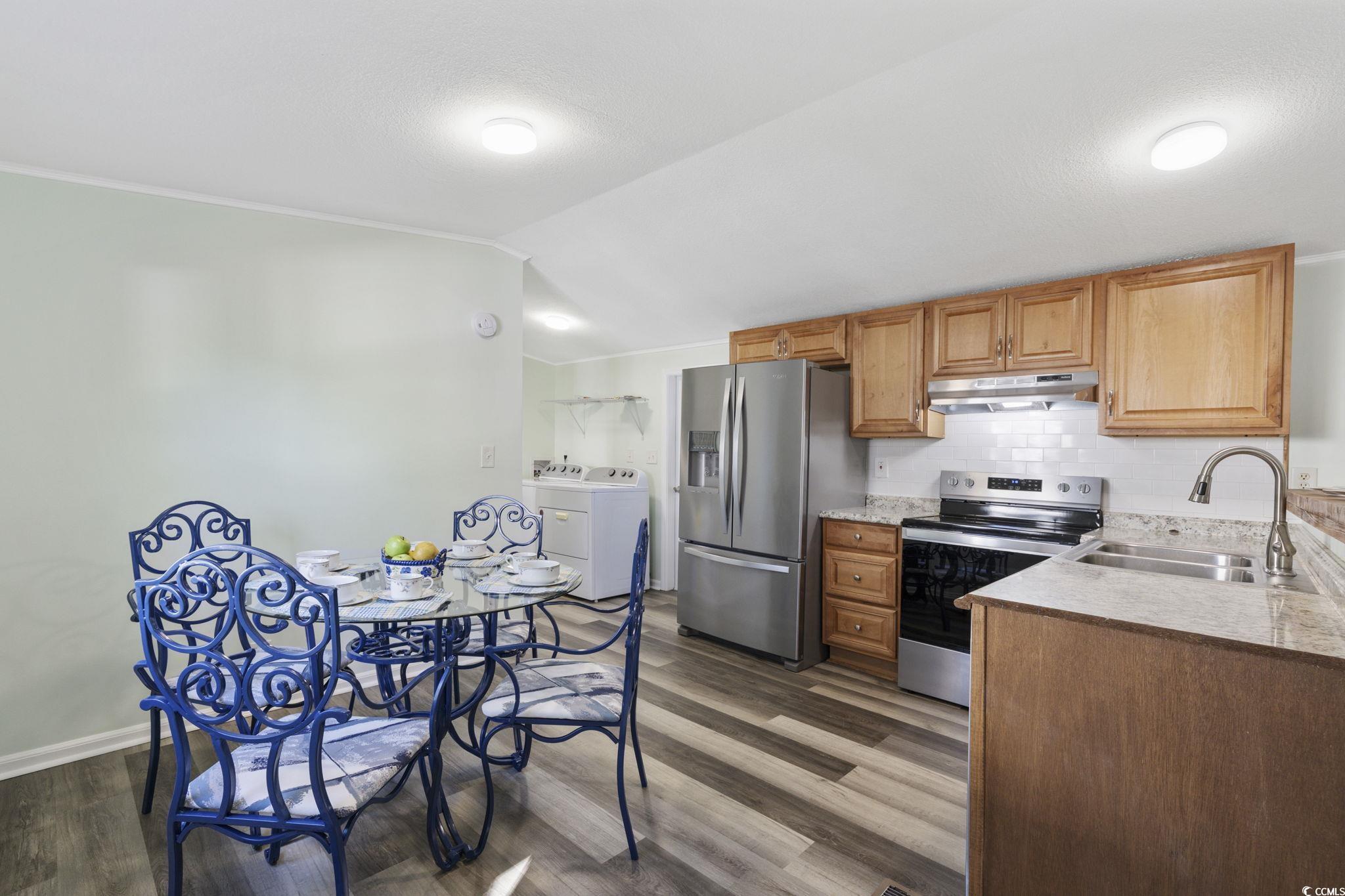 527 Key Largo Ave. Property Photo 11