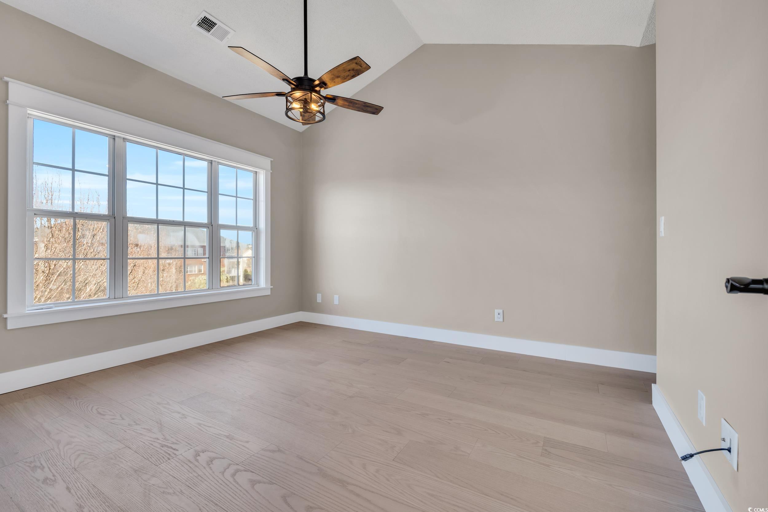 3923 Gladiola Ct. Property Photo 9