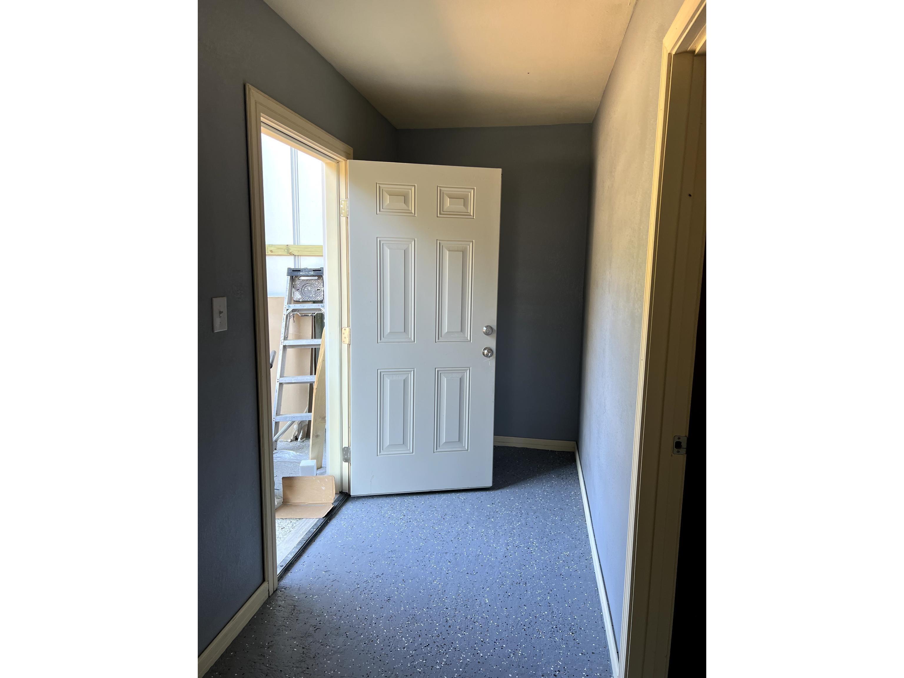 100 Lulu Ln. Property Photo 12
