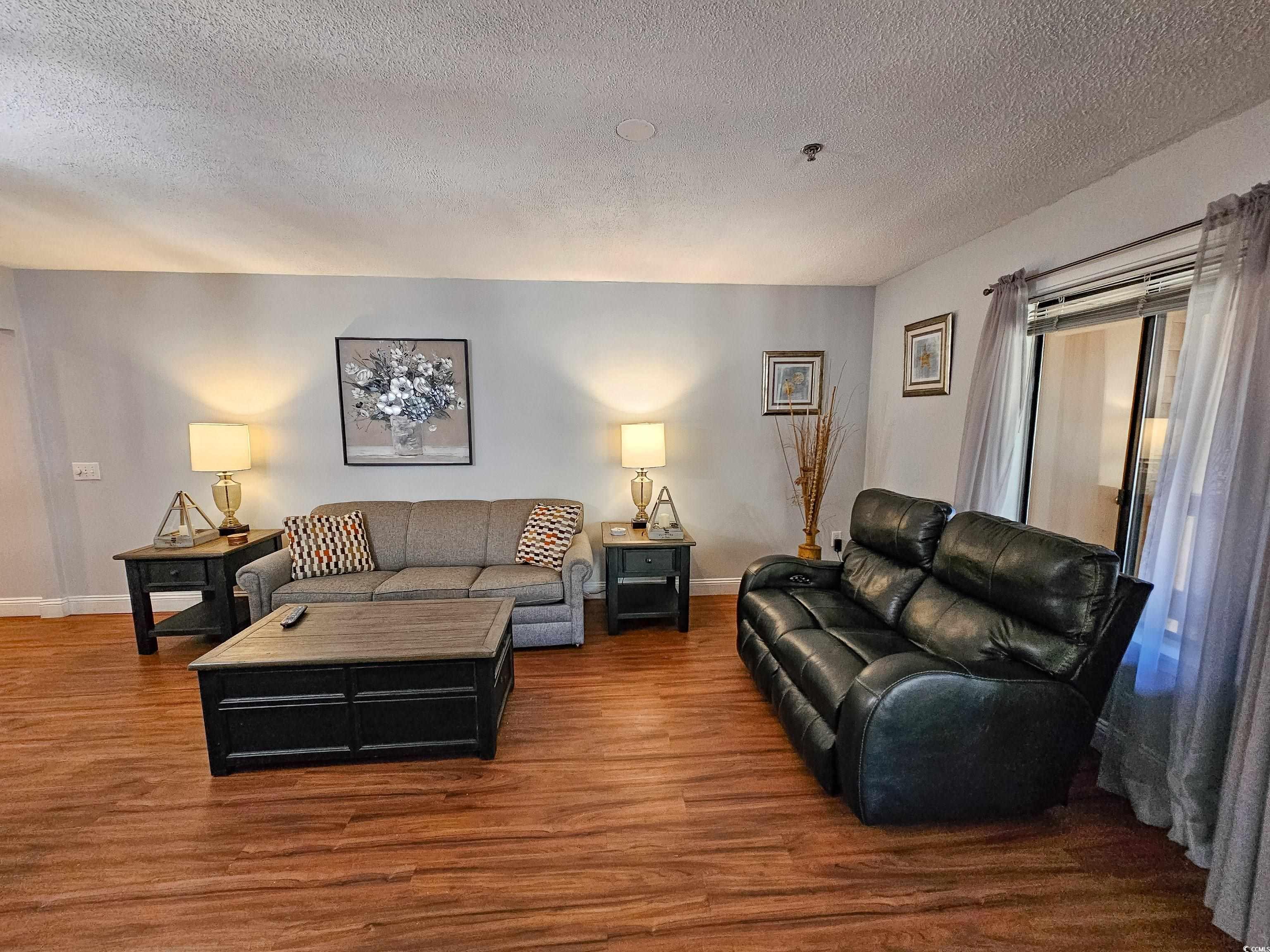 410 Melrose Pl. Property Photo 9