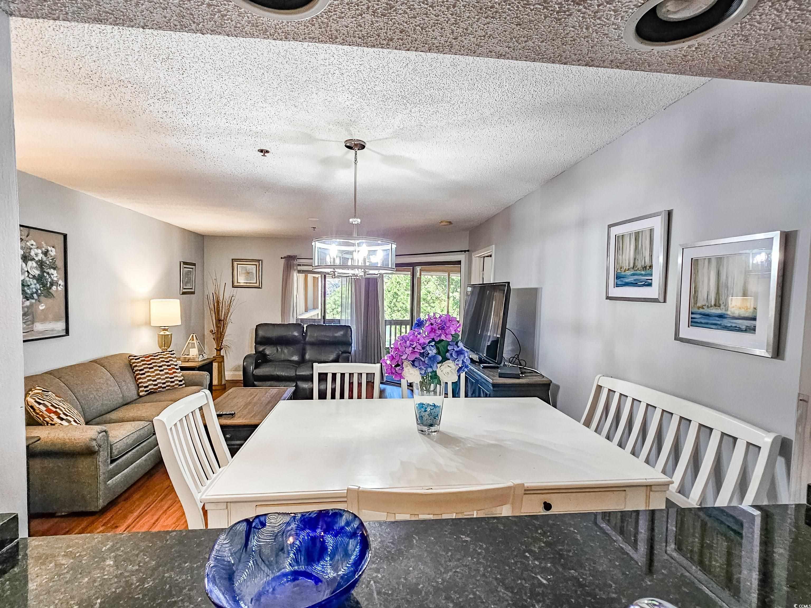 410 Melrose Pl. Property Photo 18