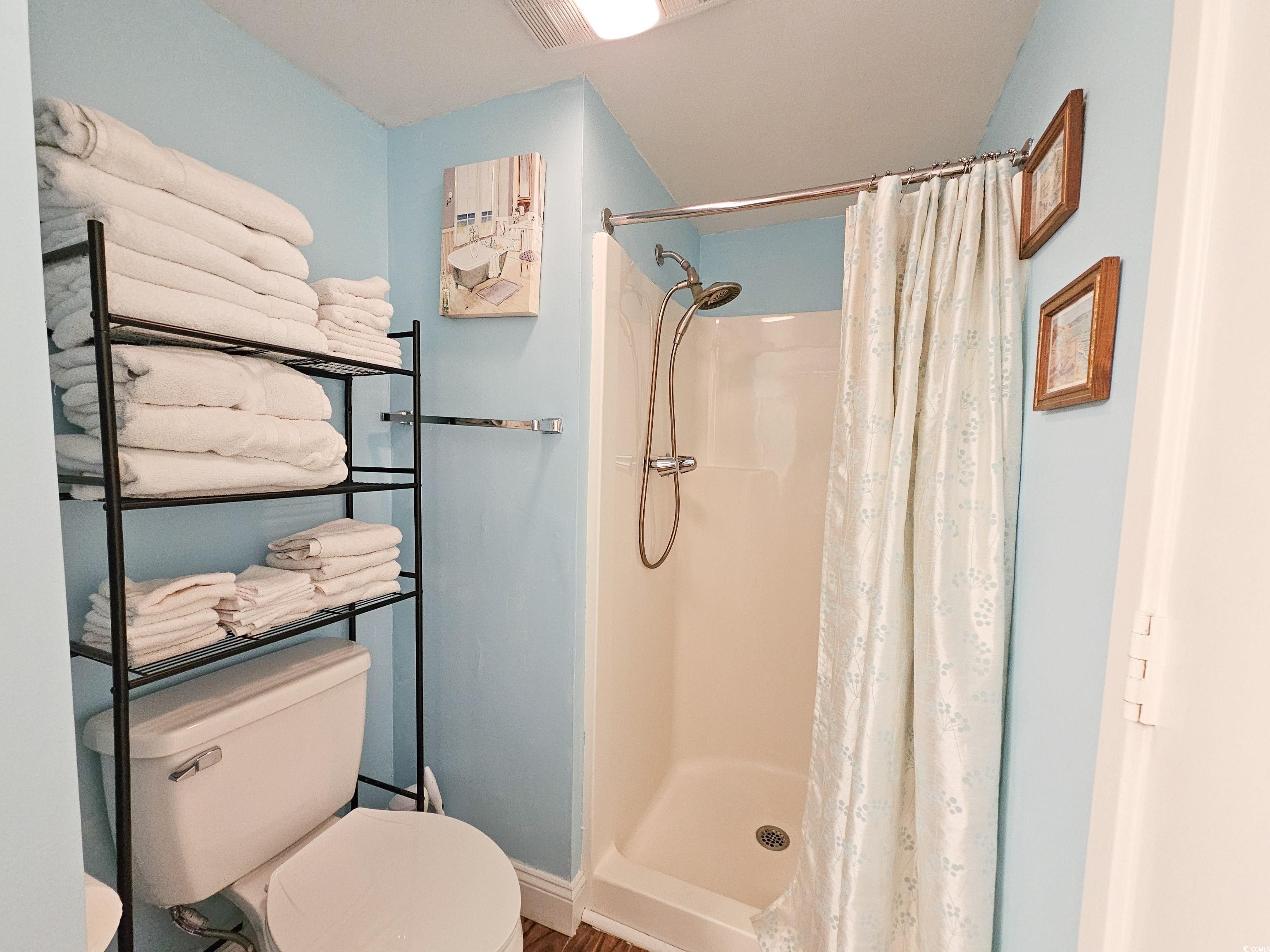 410 Melrose Pl. Property Photo 34
