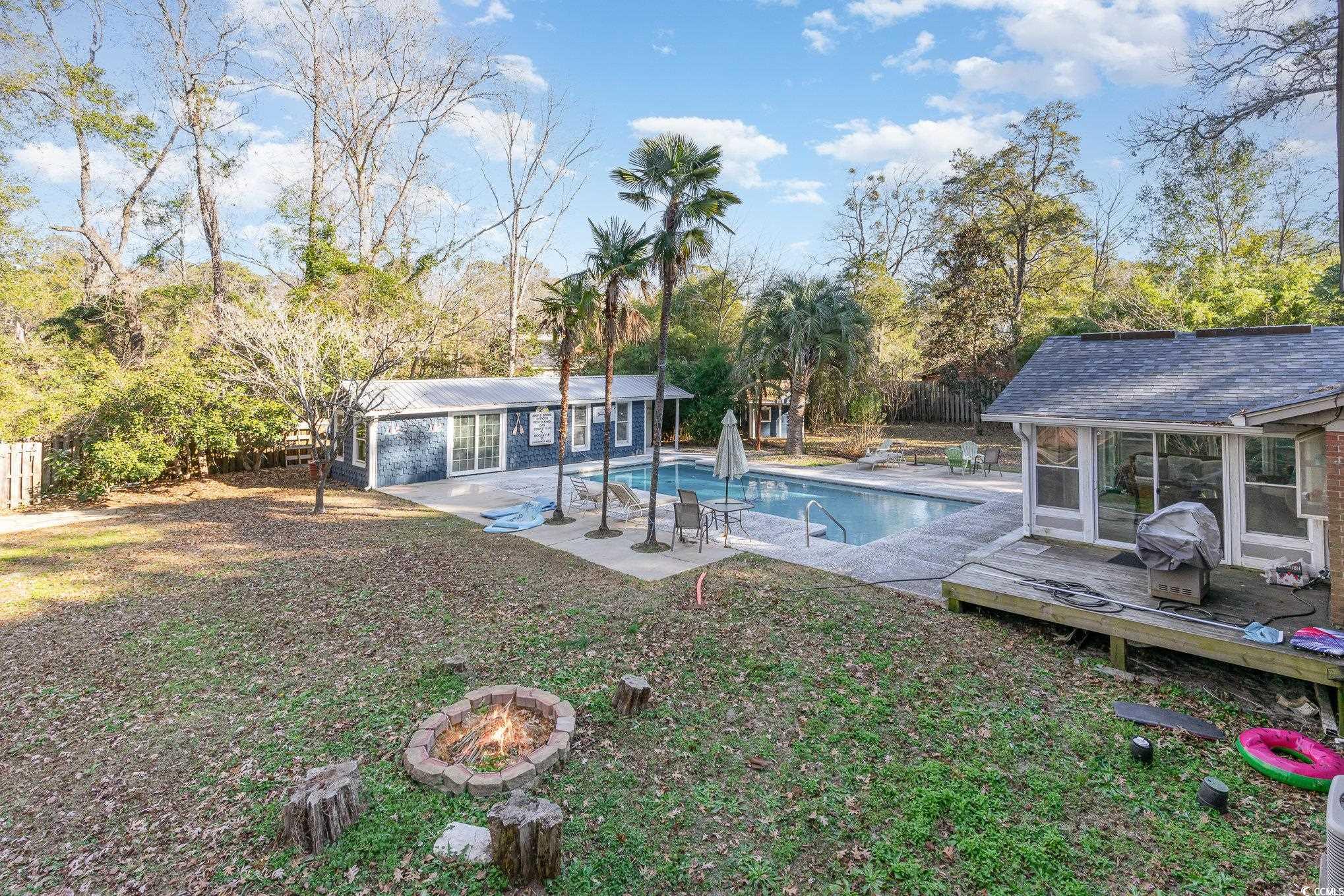 4351 Lakeside Dr. Property Photo 36