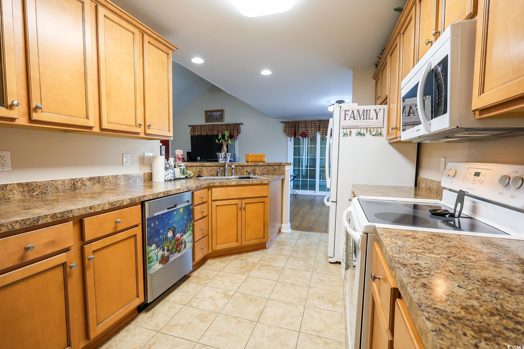 130 Lions Paw Ct. Property Photo 7